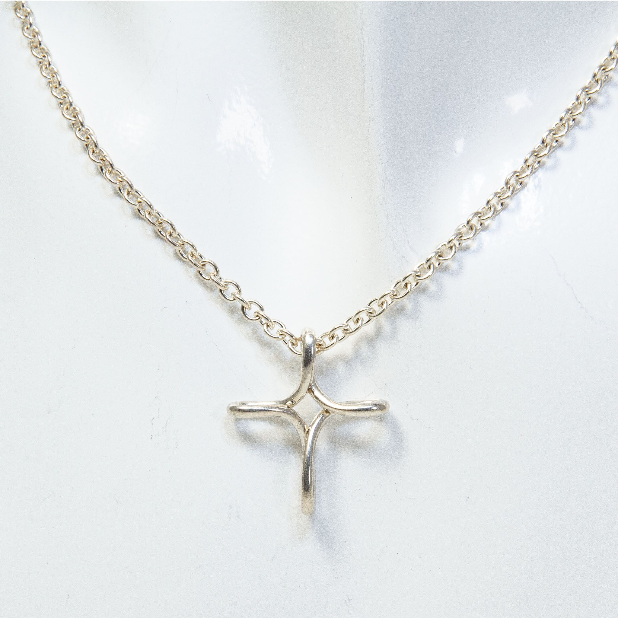 Tiffany & Co. Sterling Silver Infinity Cross Pendant Necklace - 20" Pre-owned Main image