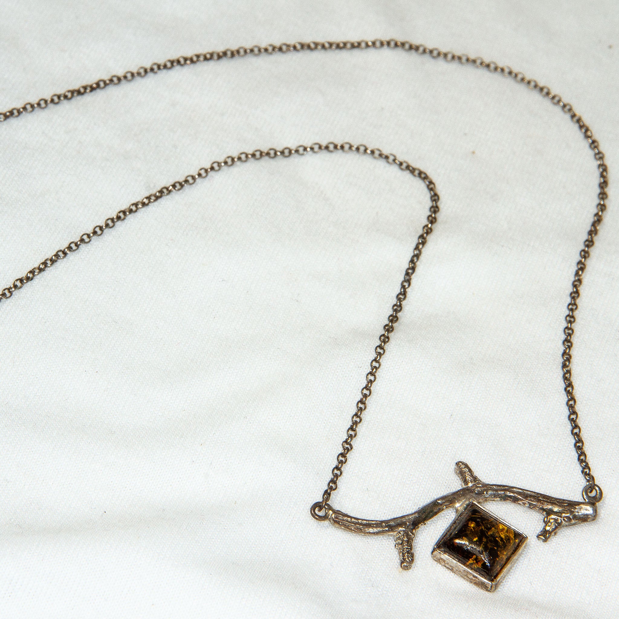 925 Sterling Silver Nature-Inspired Cast Branch Necklace with 10mm Green Amber