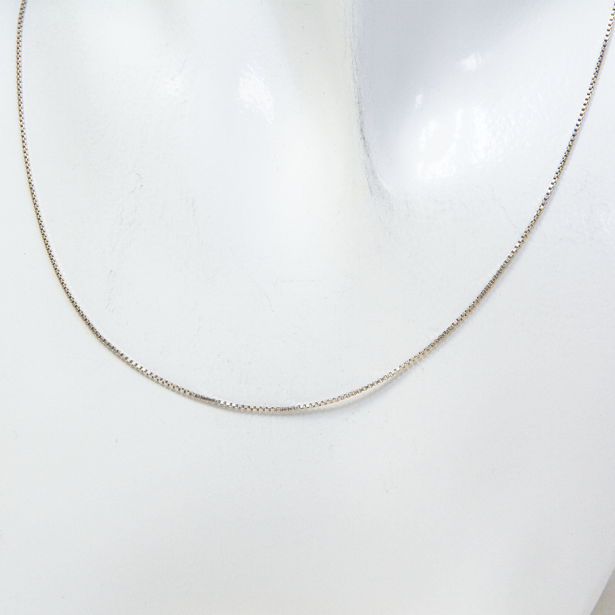 15" Fine Sterling Silver Box Chain - 1.62g Main image