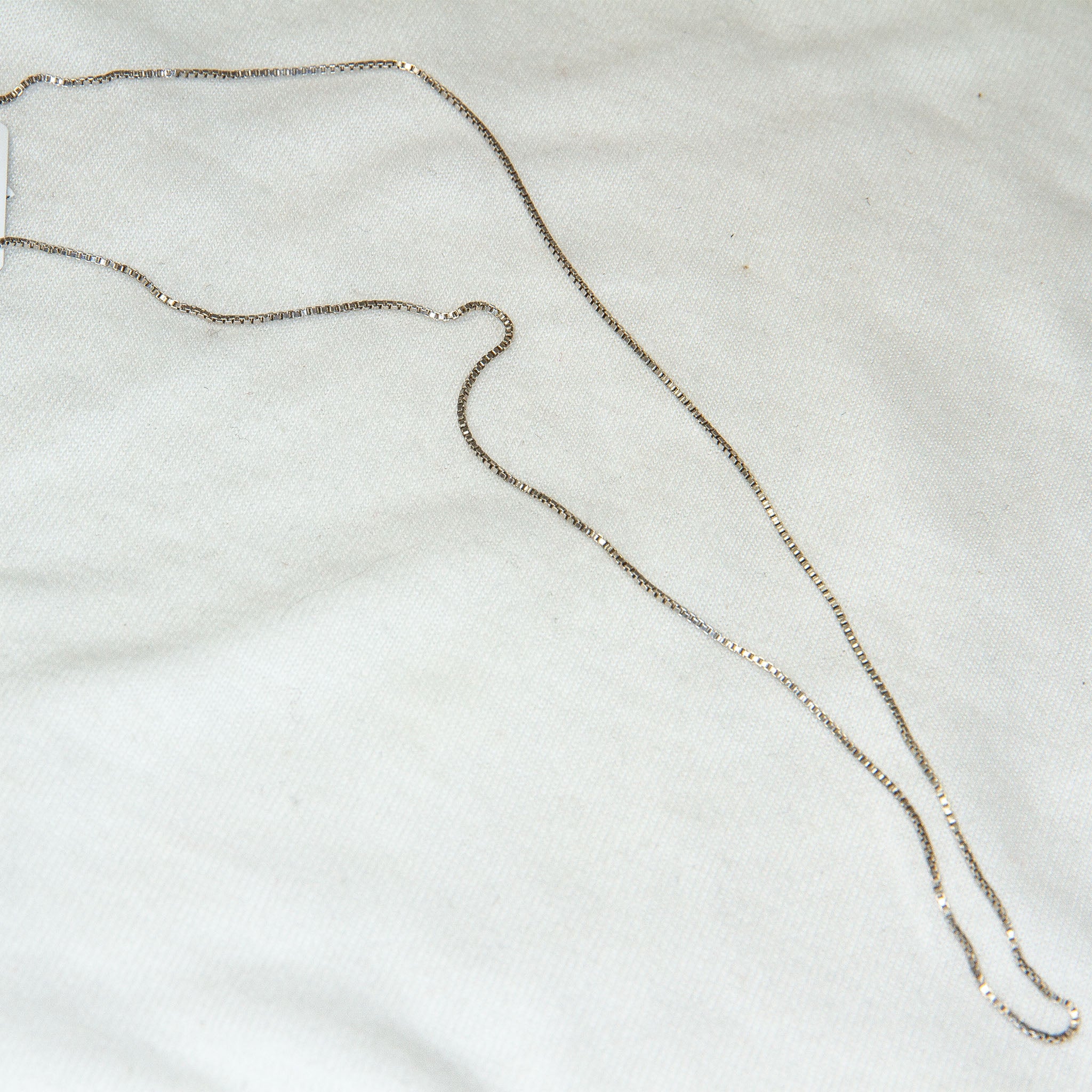 15" Fine Sterling Silver Box Chain - 1.62g Secondary image