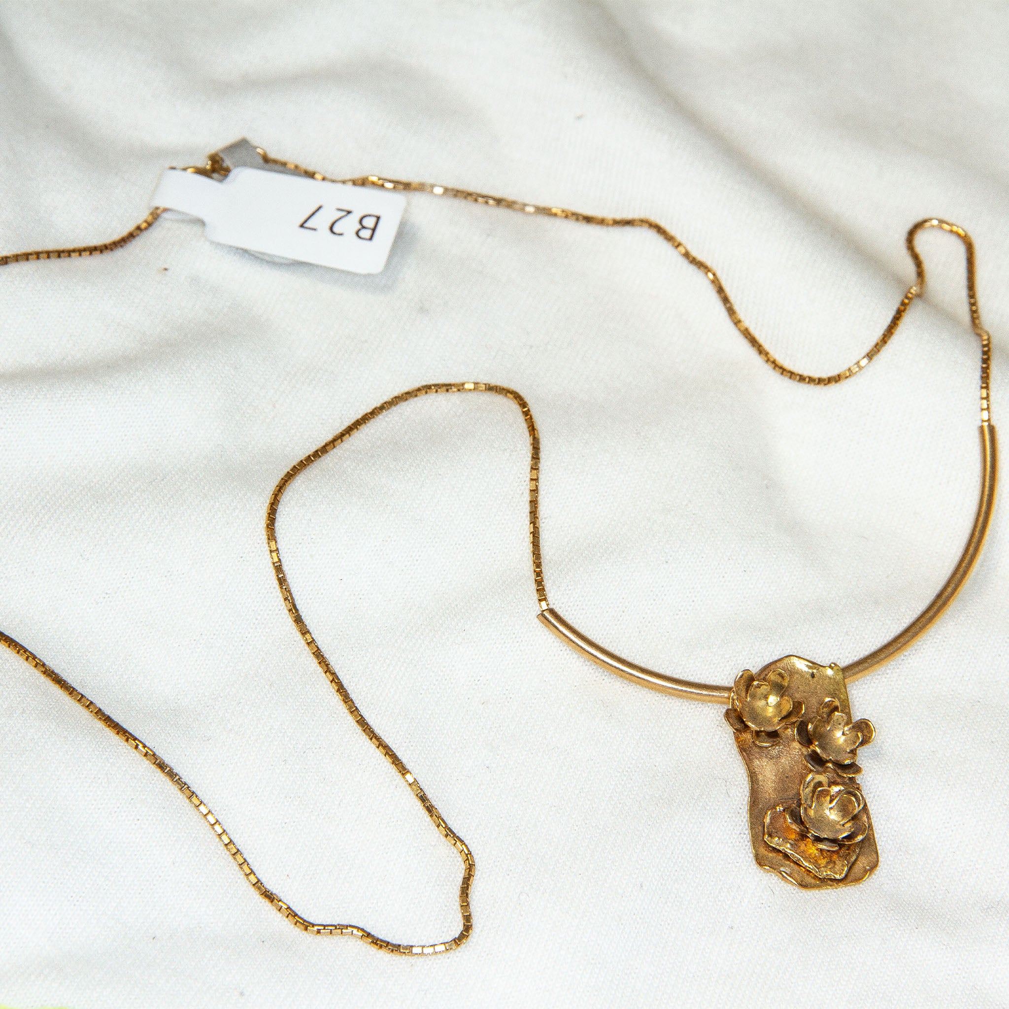 One-of-a-Kind 20" 10K Yellow Gold Artisan Water Lily Pendant Necklace