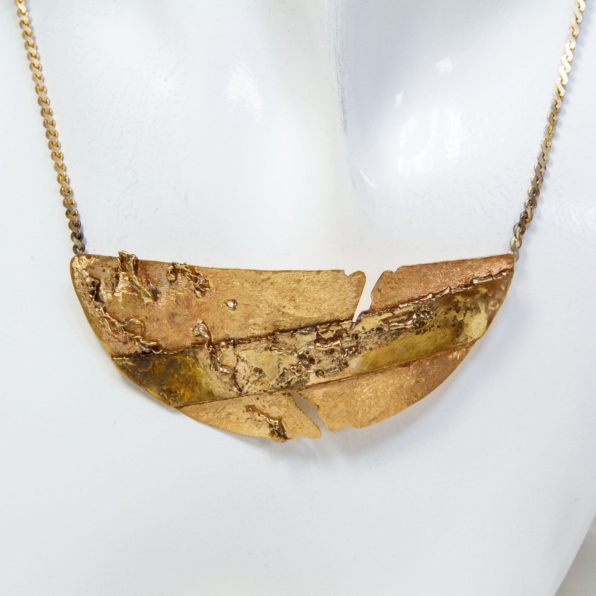 14K Yellow Gold Artisan Statement Pendant Necklace - 18"
