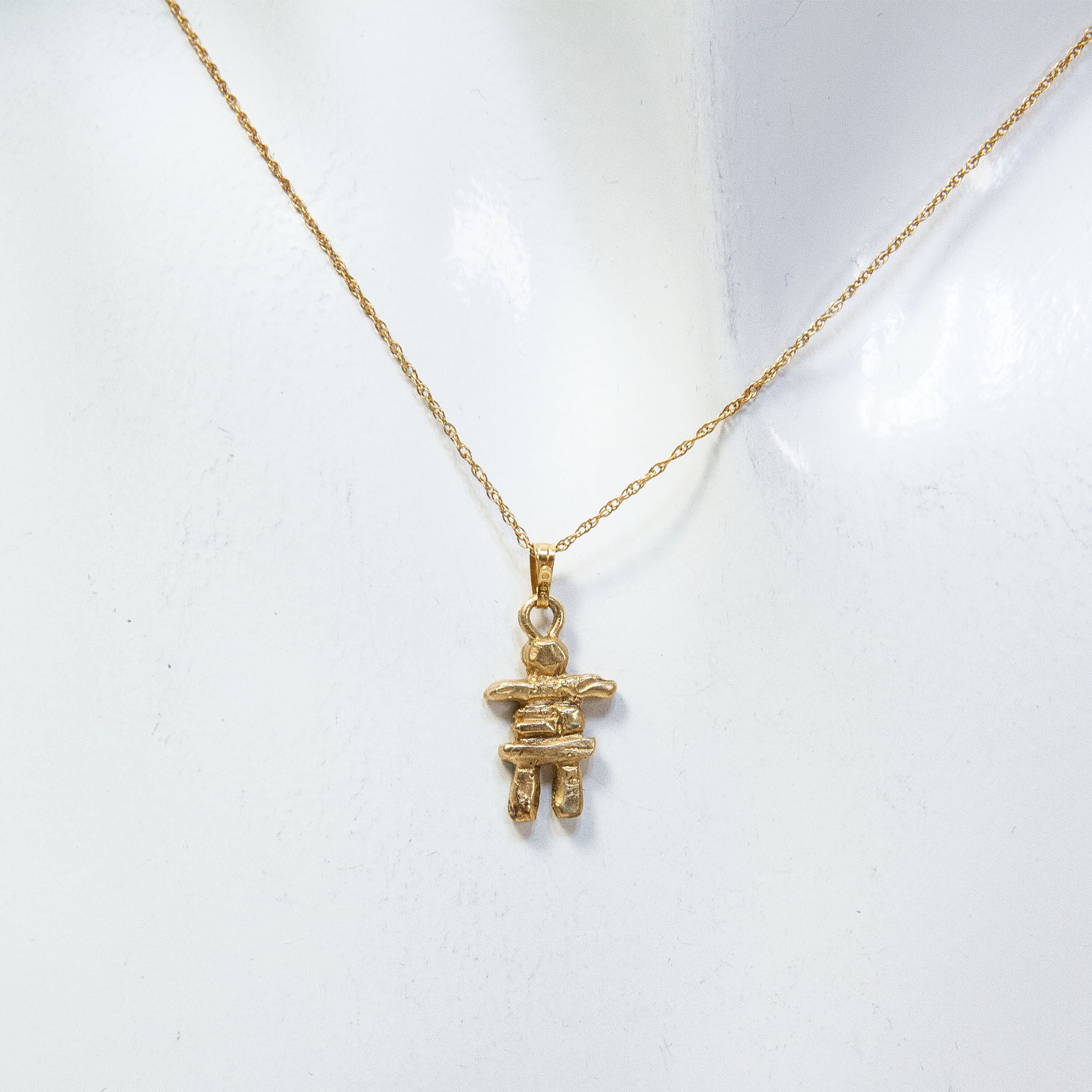 17" 10K Yellow Gold Cast Inuksuk Pendant Necklace