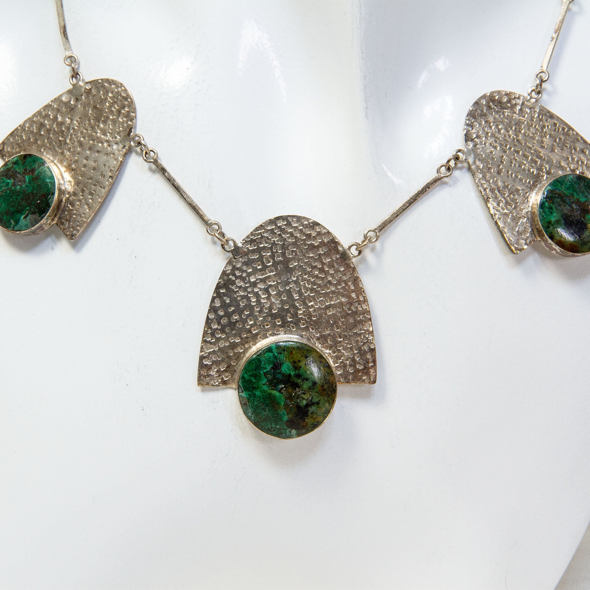 Artisan Silver Textured 3-Panel Malachite Statement Necklace Main image