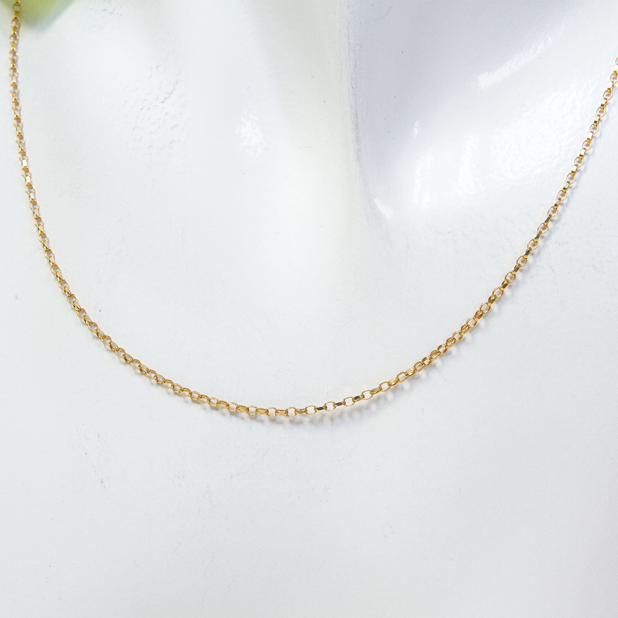 Elegant 20" 9K Yellow Gold Fancy Rolo Chain Necklace - 2.84g Main image