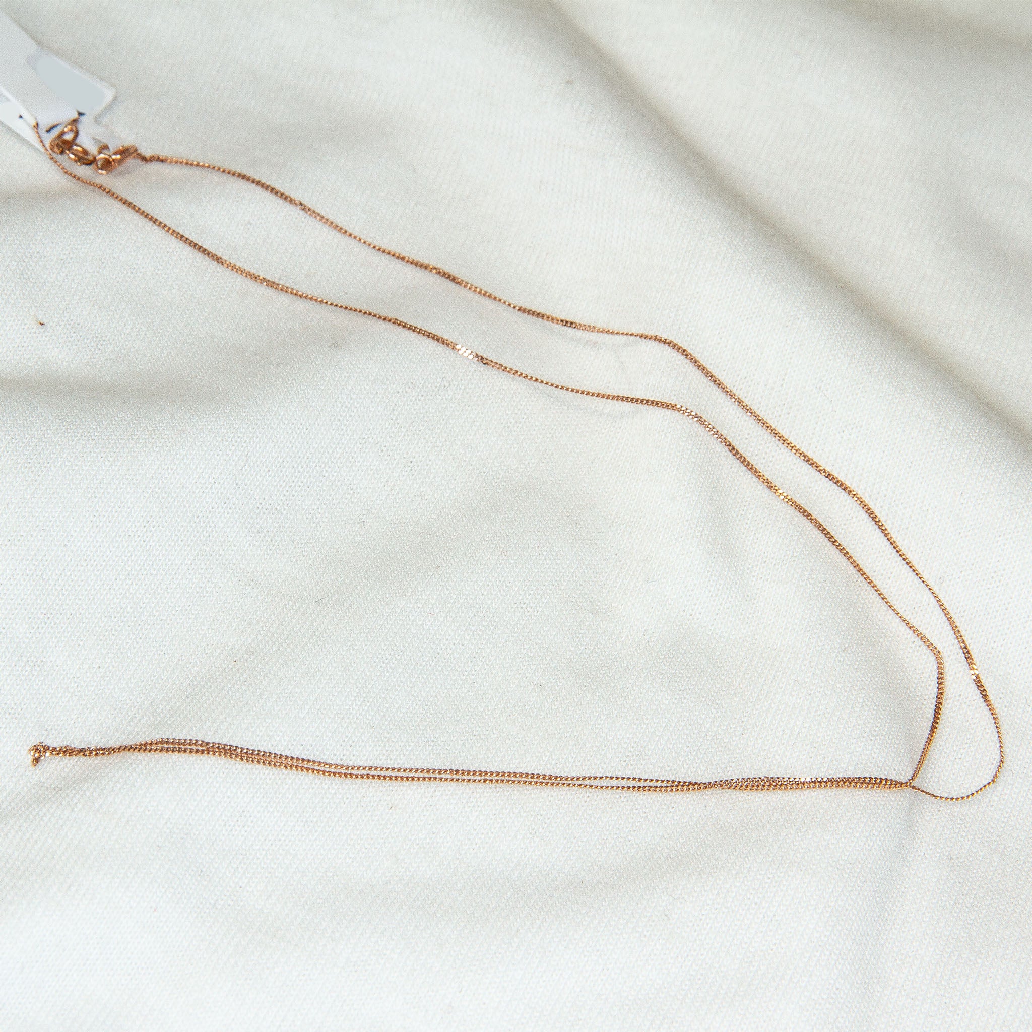 Delicate 17" 10K Rose Gold Fine Curb Chain Necklace - 0.76g Secondary image