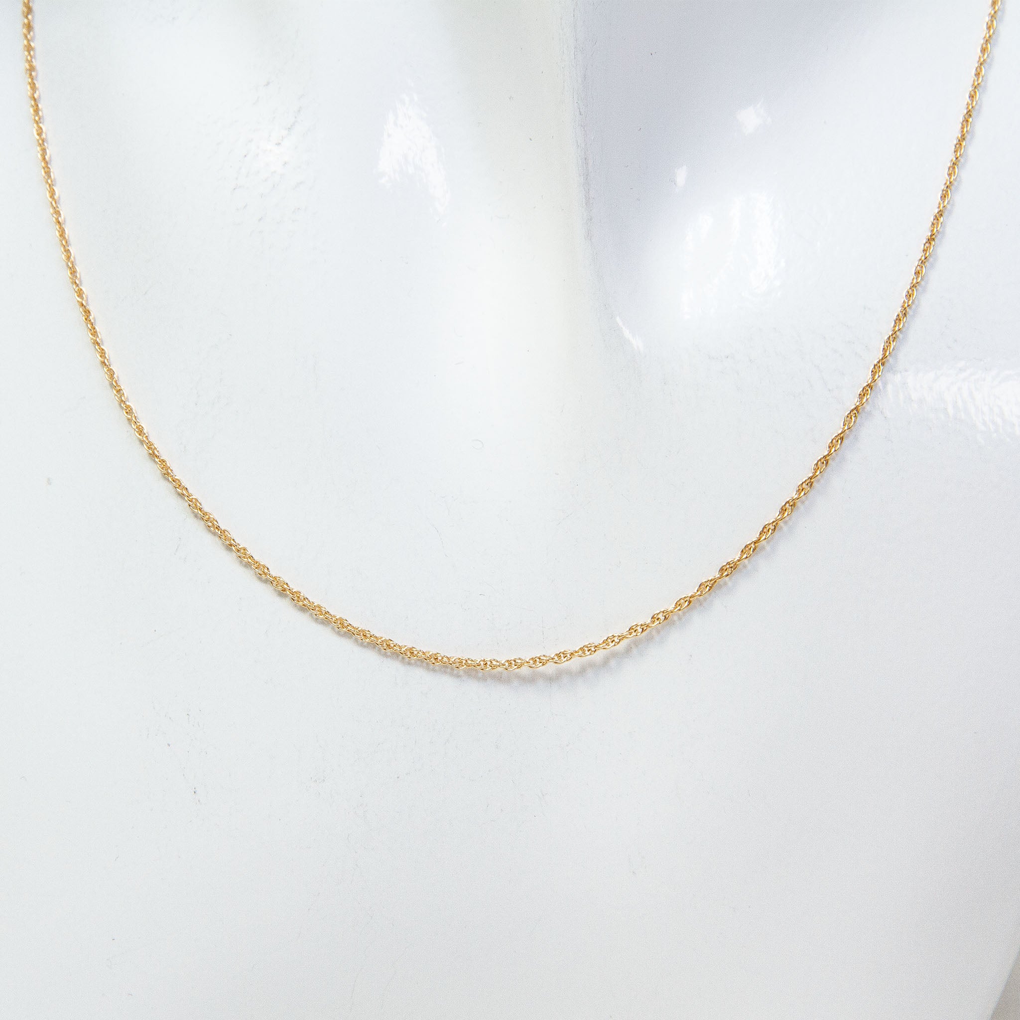 Exquisite 18" 14K Yellow Gold Handmade Rope Chain Necklace - 2.26g