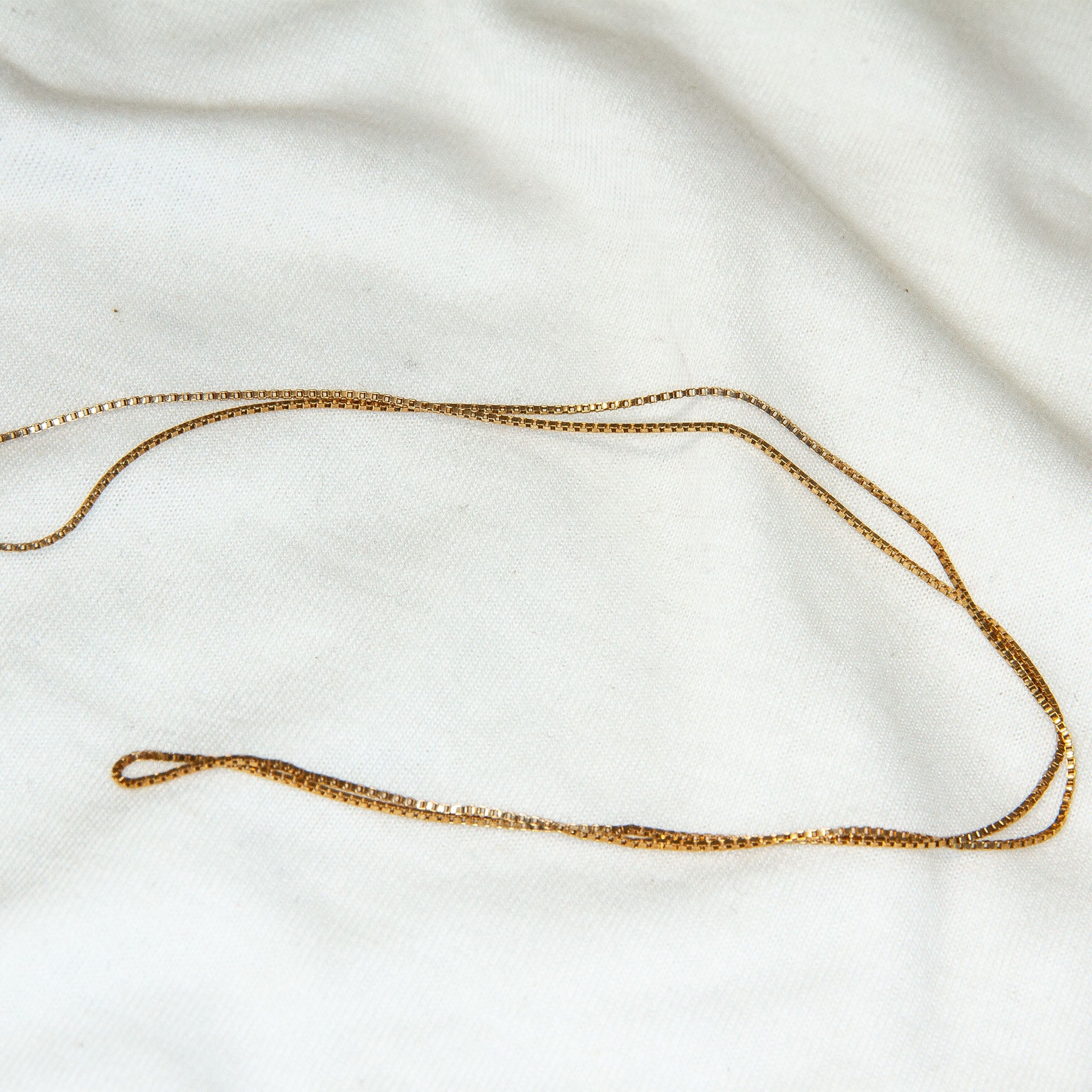 Classic 18" 14K Yellow Gold Box Chain Necklace - 2.05g