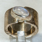 Bijou Designed 925 Sterling Silver Moonstone Cabochon Ring - Size 6.5