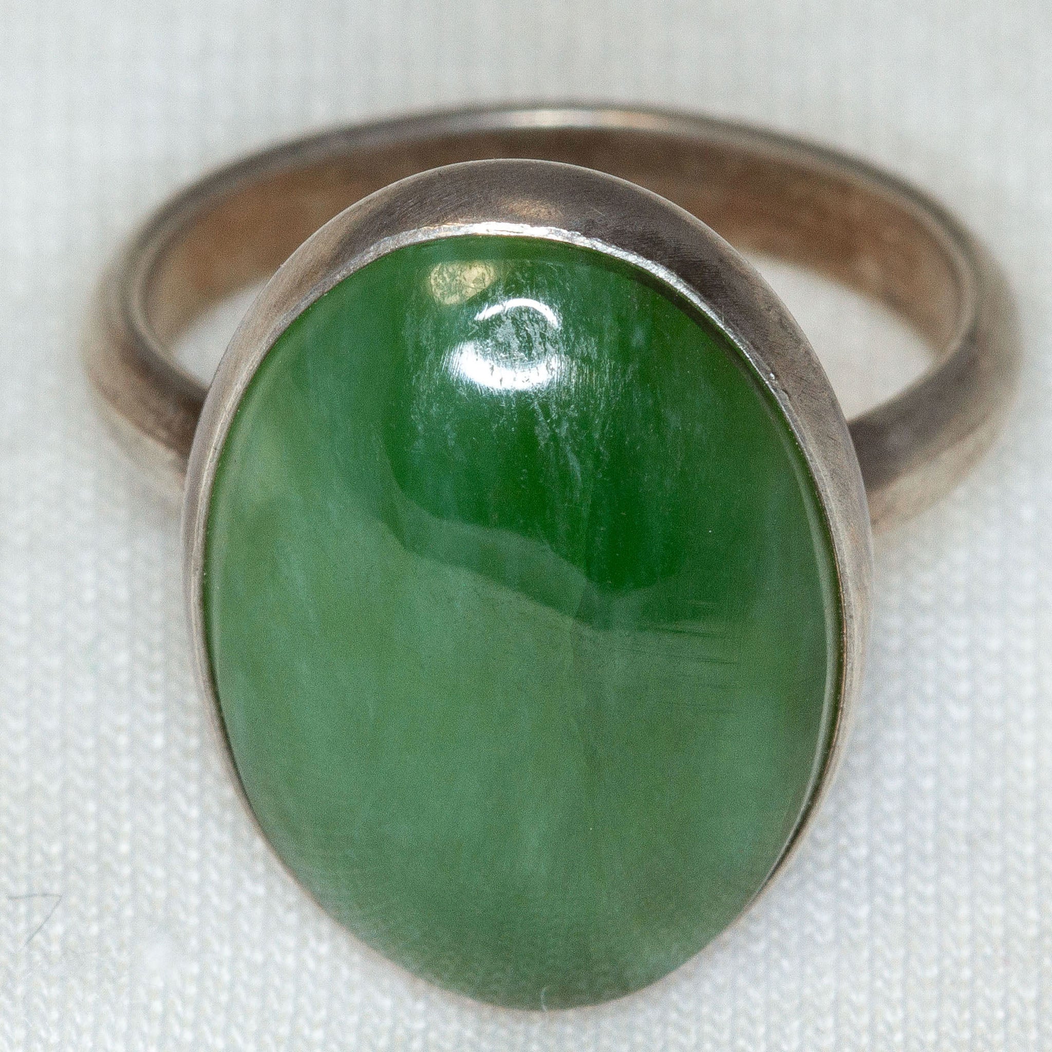 925 Sterling Silver Oval Green Jade Ring - 13x18mm Bezel Set Cabochon, Size 5.5