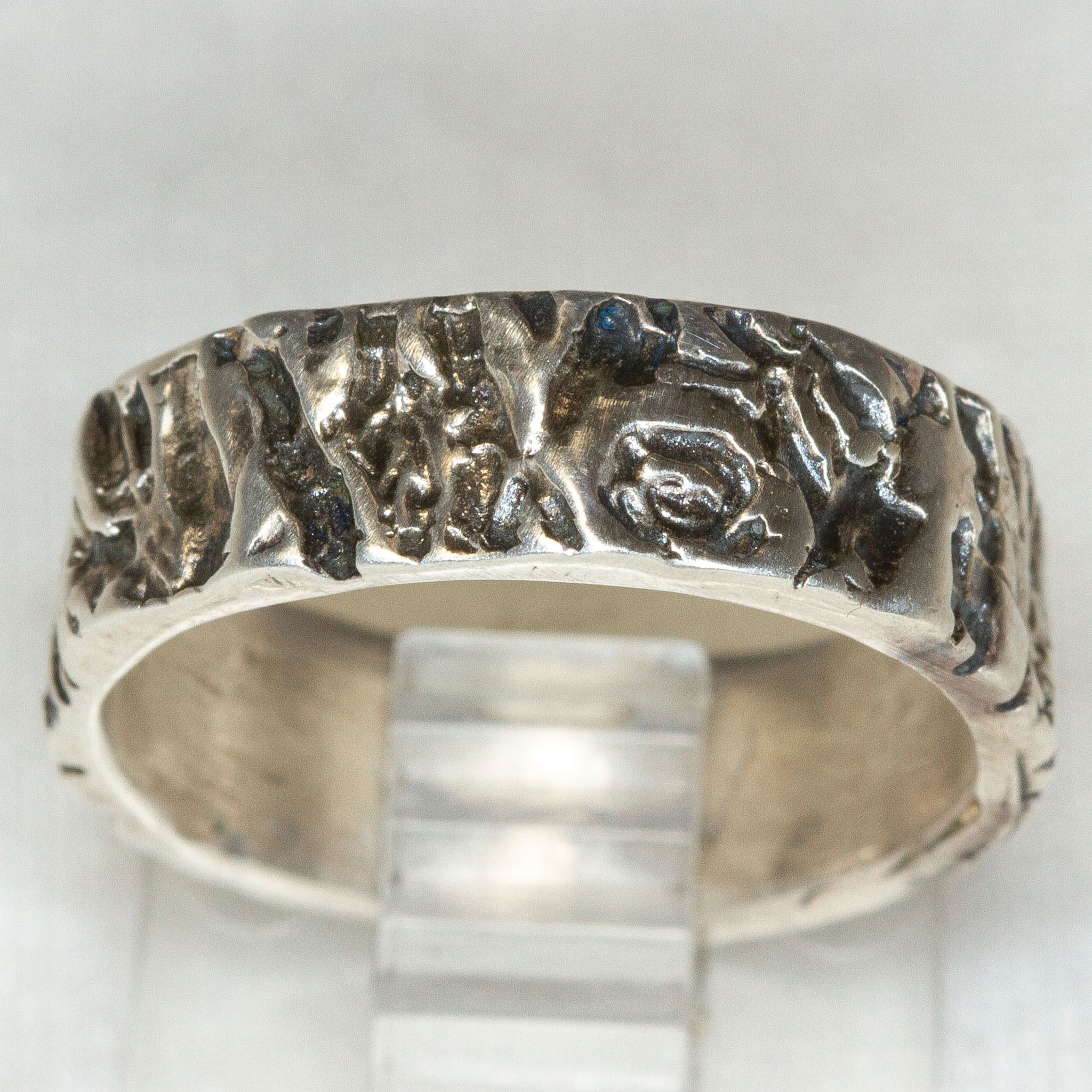 925 Sterling Silver Tree Bark Patterned Band Ring - Size 6.5
