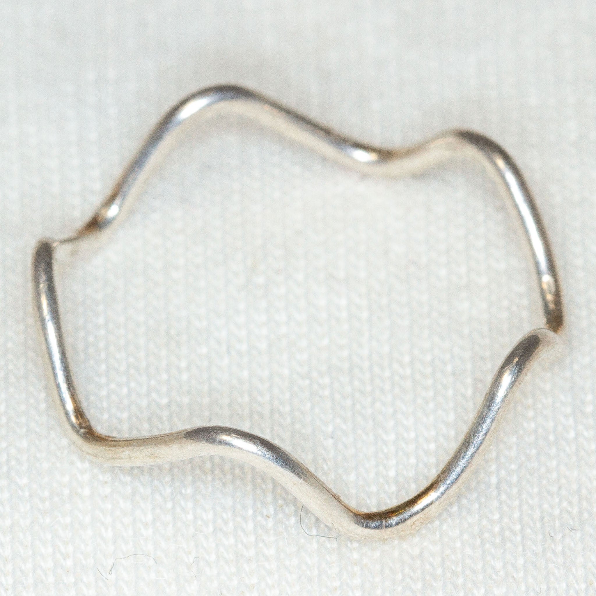 925 Sterling Silver Wavy Stacking Ring - Size 5.5 Main image