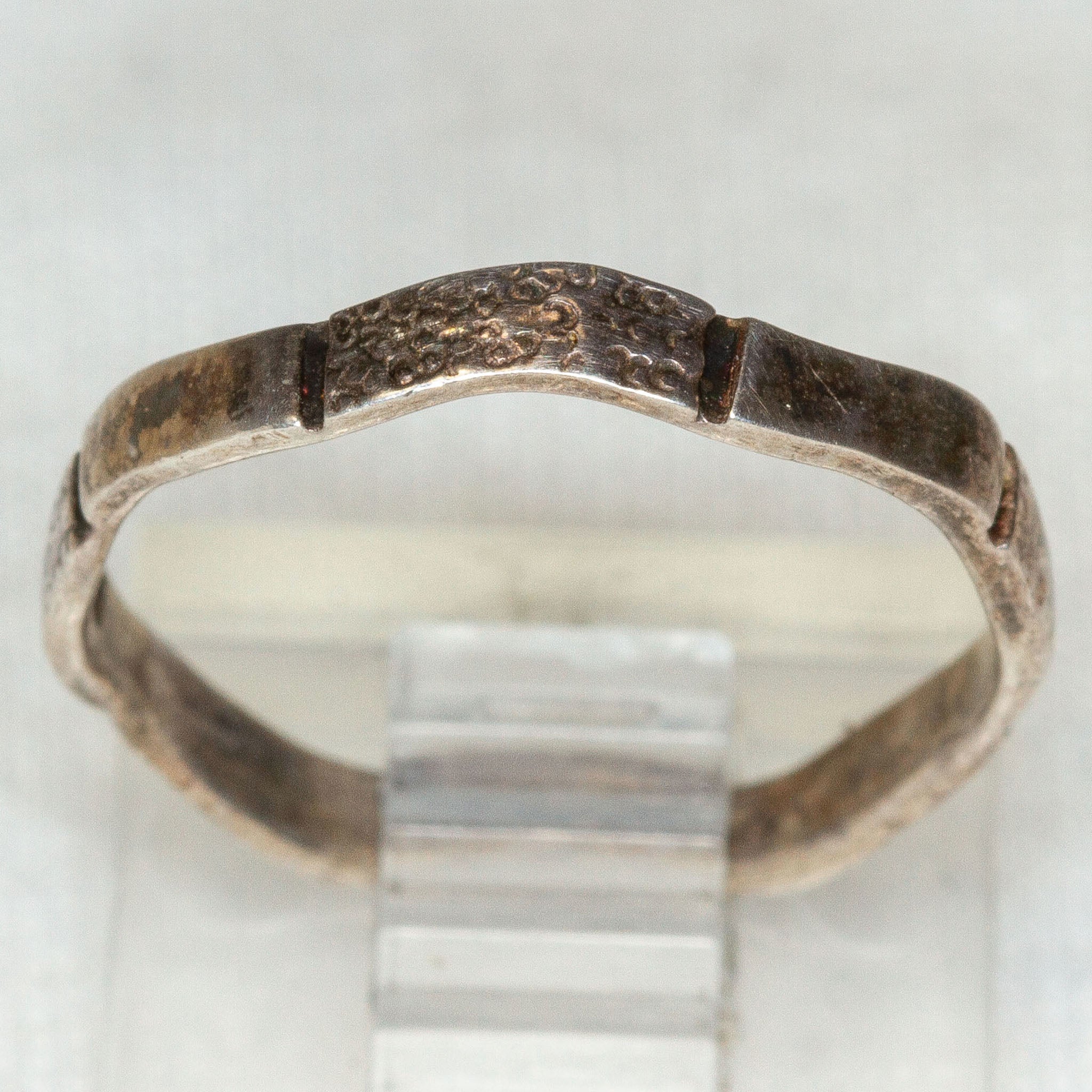 Sterling Silver Textured Stacking Ring - Notched Wave Band, Size 5 Secondary image