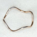 C26925 Sterling Silver Wavy Stacking Ring - Minimalist Undulating Band, Size 4.5