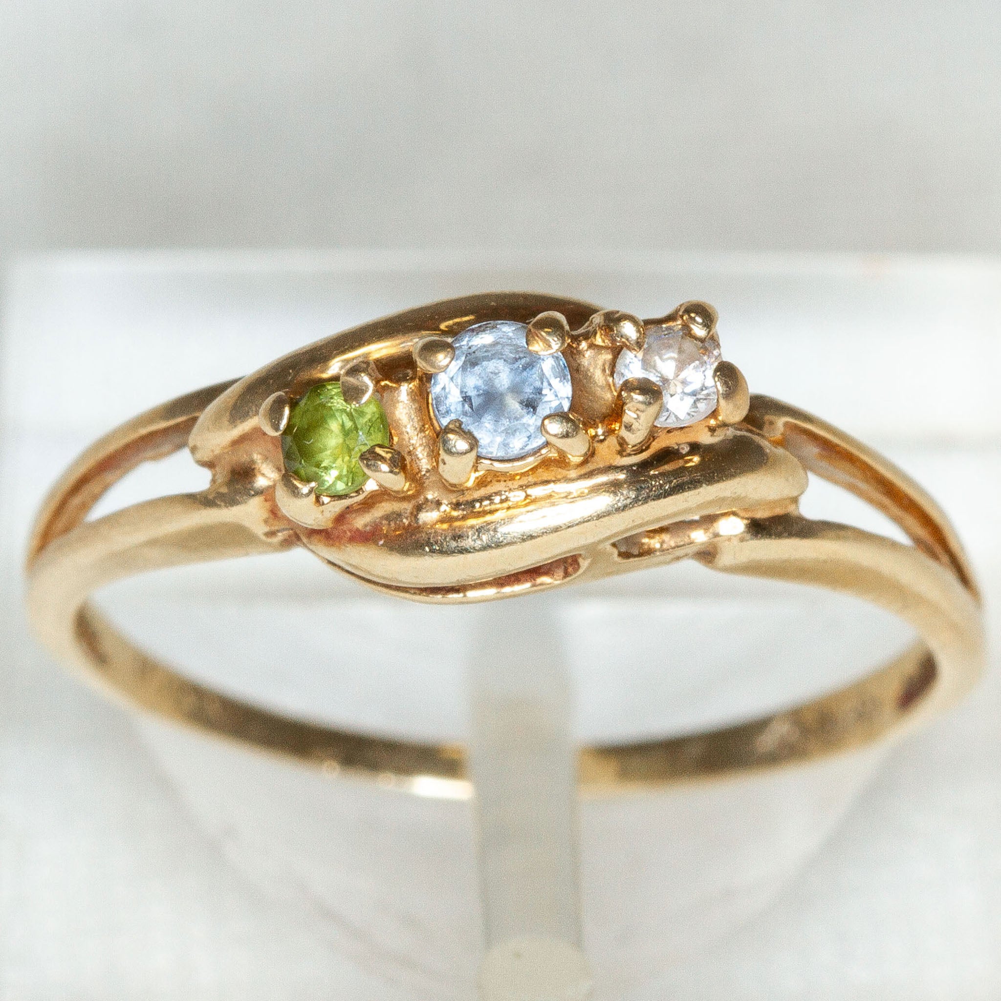 10K Yellow Gold Peridot, Aquamarine & White Sapphire Bypass Ring - Size 5