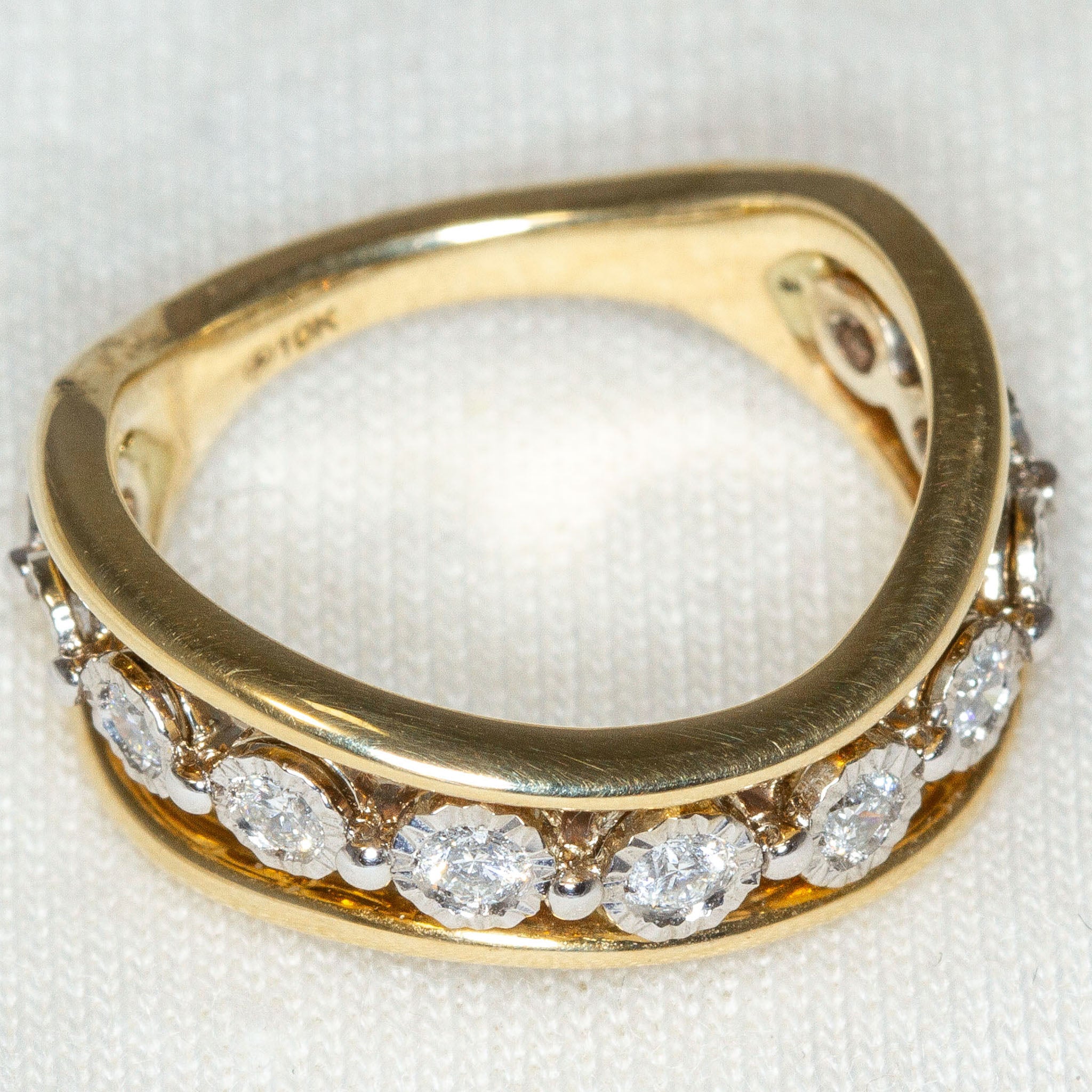 10K Yellow Gold Diamond Multi-Stone Wave Ring - Illusion Settings, Size 4.5