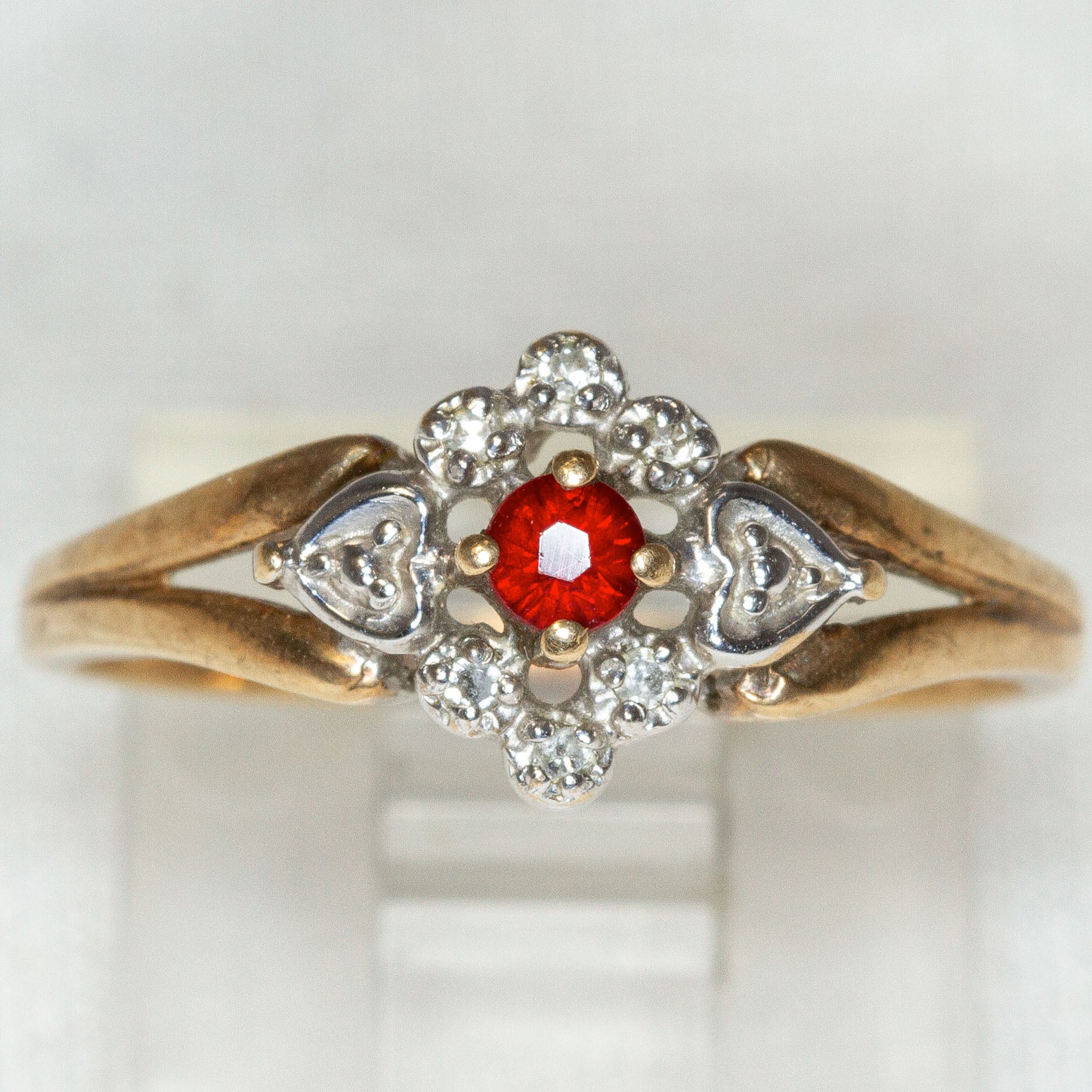 10K Yellow Gold Garnet & Diamond Floral Heart Ring - Size 6.5