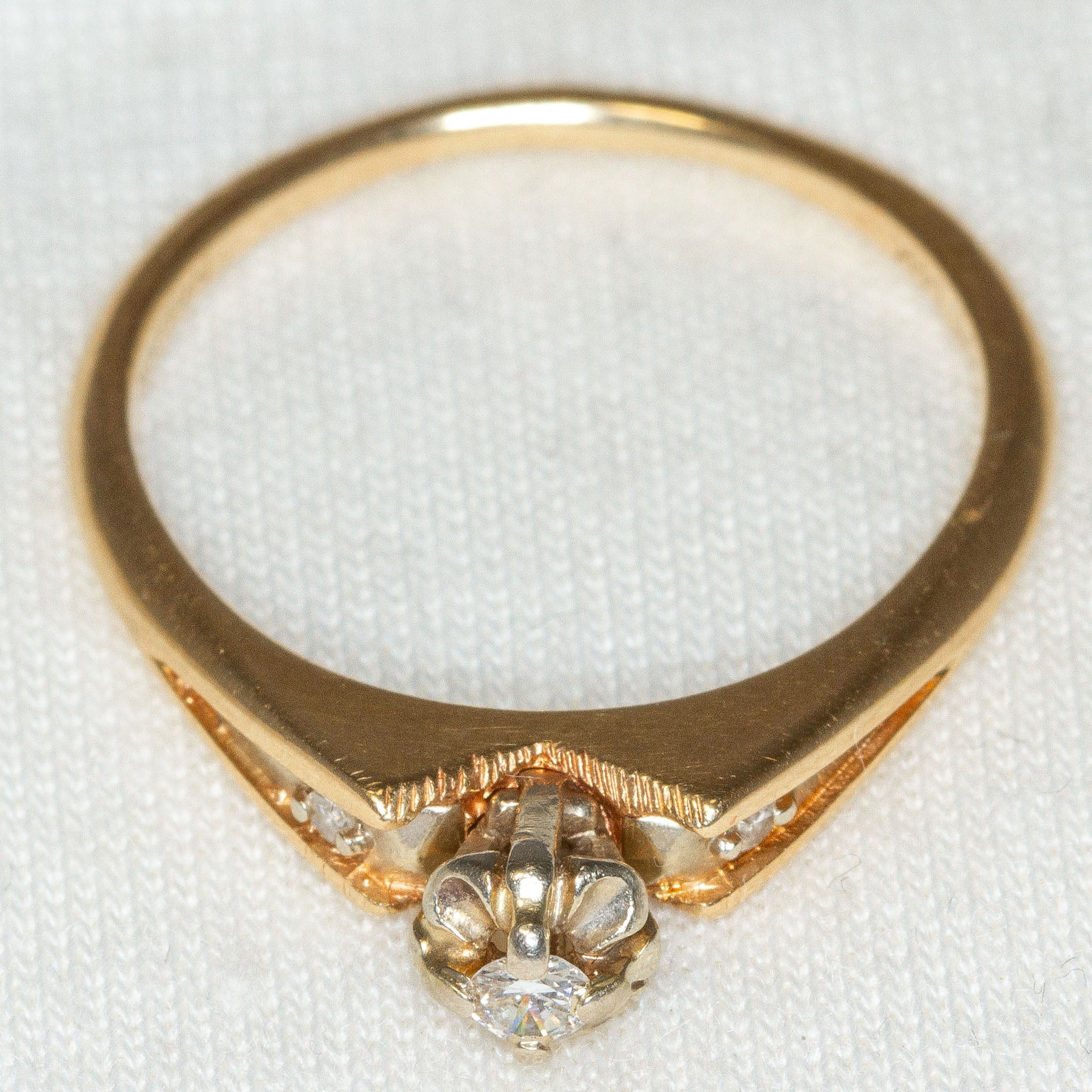 14K Yellow Gold Floral Illusion Diamond Ring - Size 7.5 Main image