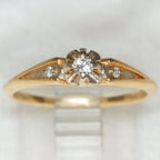 14K Yellow Gold Floral Illusion Diamond Ring - Size 7.5