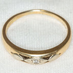 Vintage 14K Two-Tone Gold Diamond Accent Ring - Size 7.5