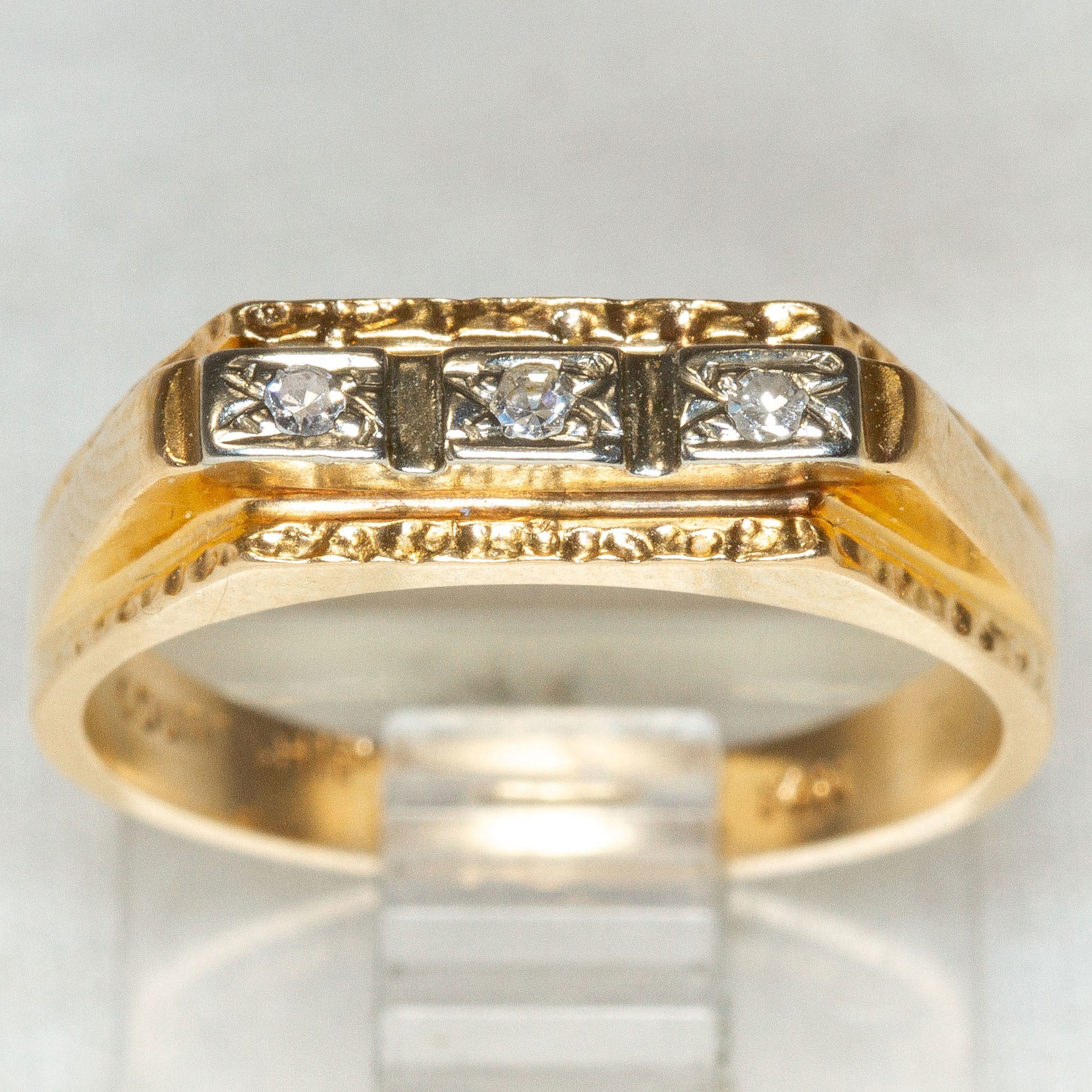 Vintage 14k Yellow Gold Diamond Band - Size 6 Secondary image