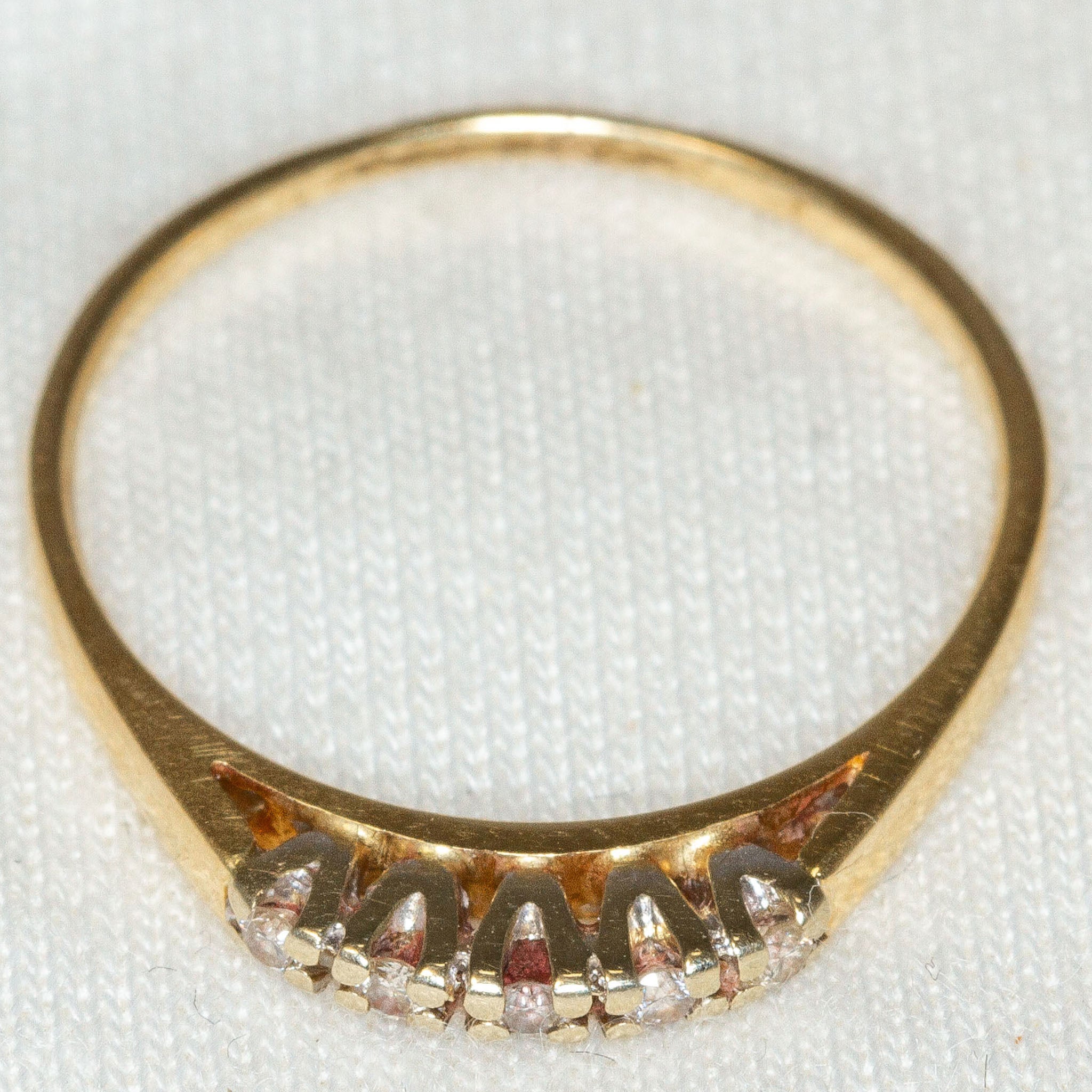 14k Yellow Gold Five-Stone Diamond Anniversary Band - Size 6.5