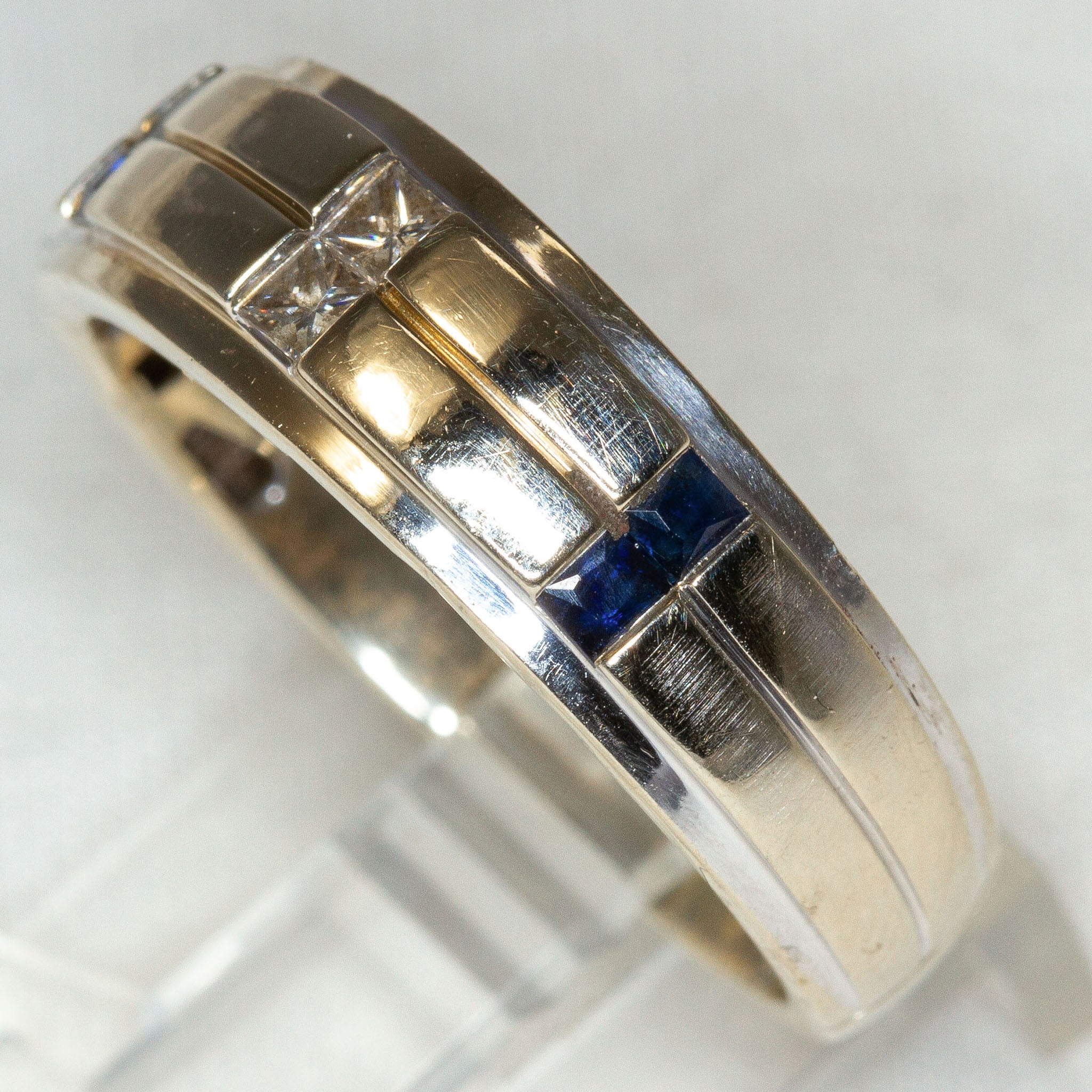 Vera Wang 14k White Gold Princess-Cut Diamond and Sapphire Band - Size 11