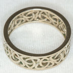 10k White Gold Celtic Knot Band - Size 9