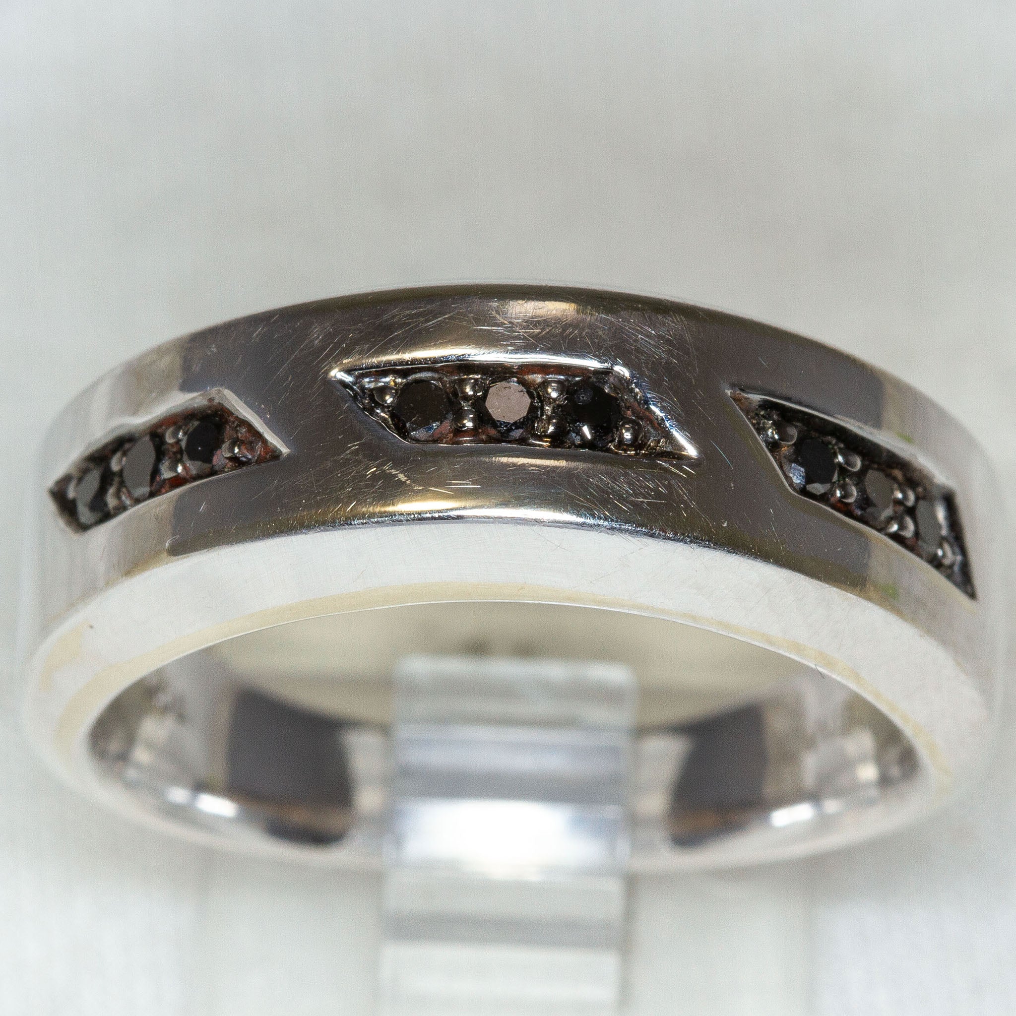 10k White Gold Black Diamond Band - Size 10 1/2