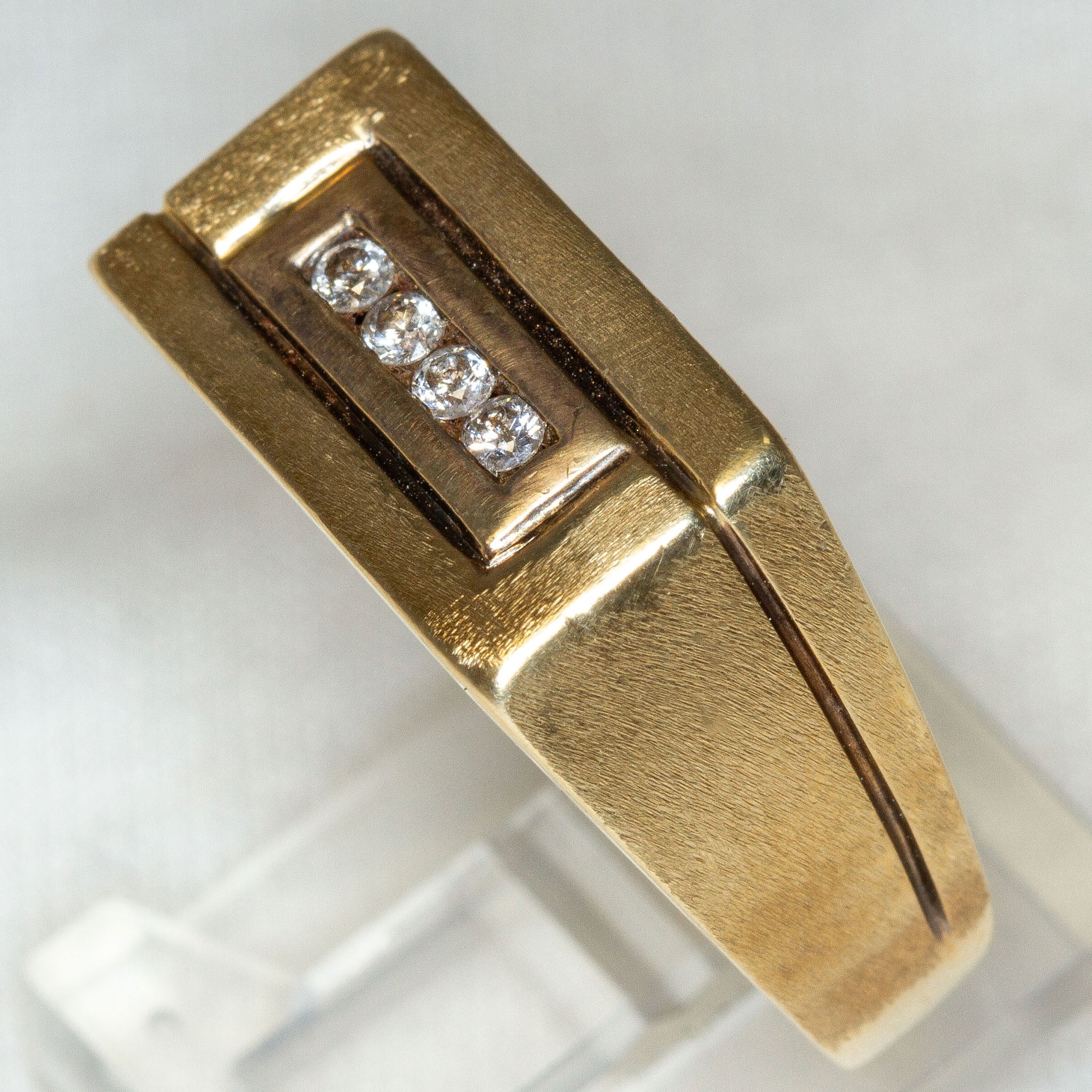 10k Yellow Gold Diamond Channel Set Band - Size 10