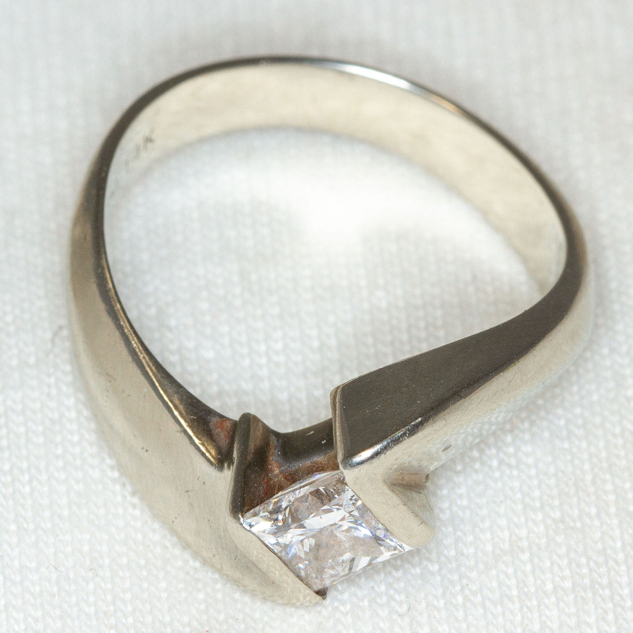 Modern 14k White Gold Princess-Cut Solitaire Diamond Ring - Size 7 Main image