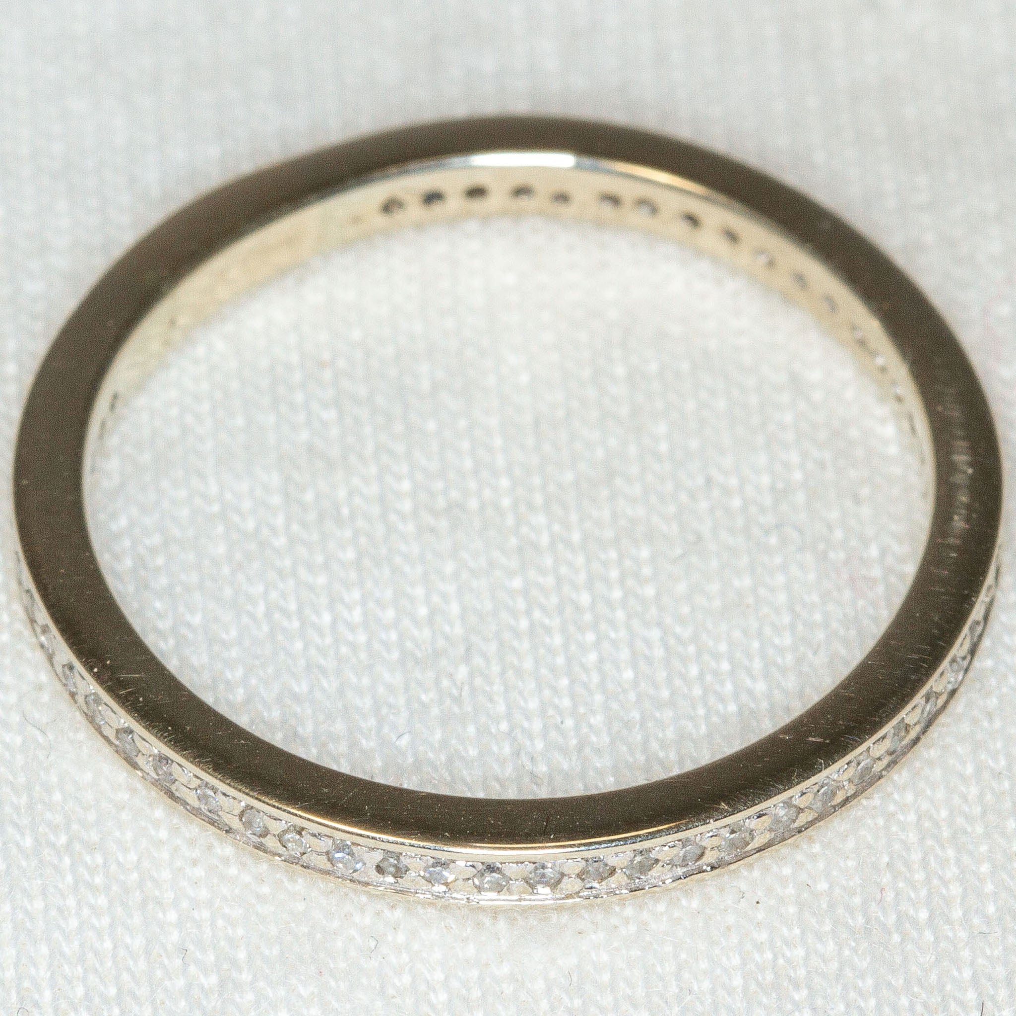 14k White Gold Full-Eternity Diamond Band - Size 7 1/2