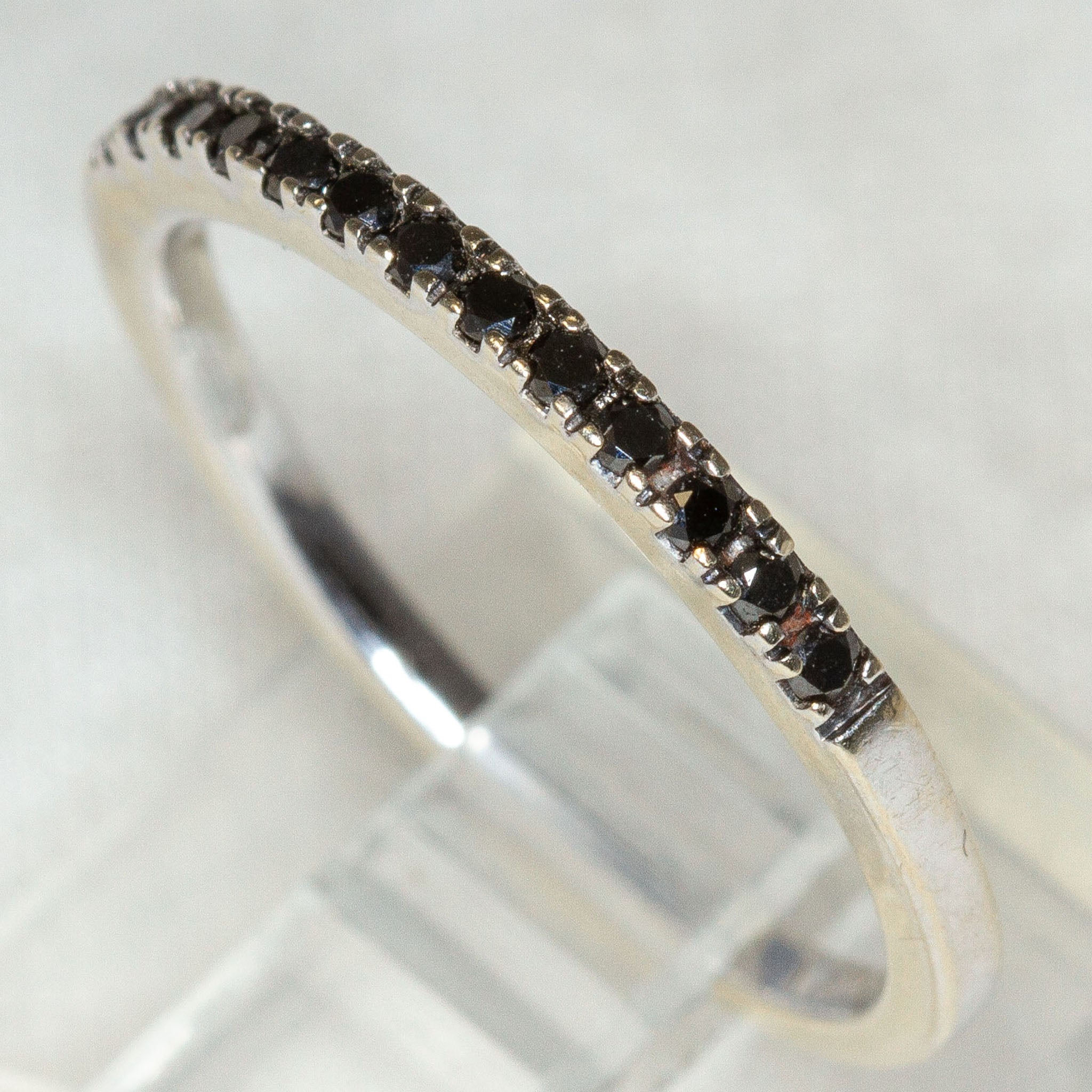 10k Yellow Gold Blue Sapphire Eternity Band - Size 6