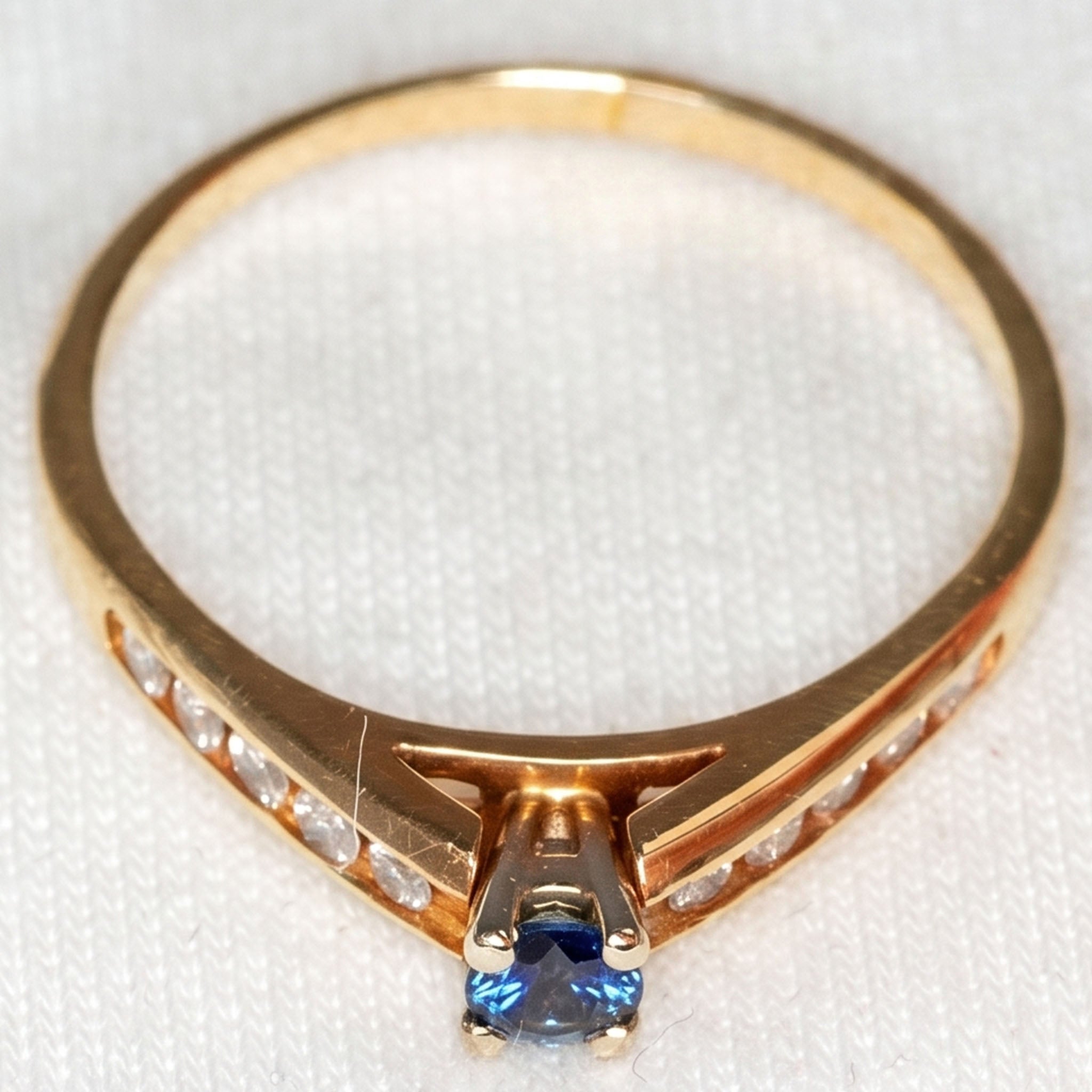 14k Gold Blue Sapphire and Diamond Engagement Ring - Size 7 3/4