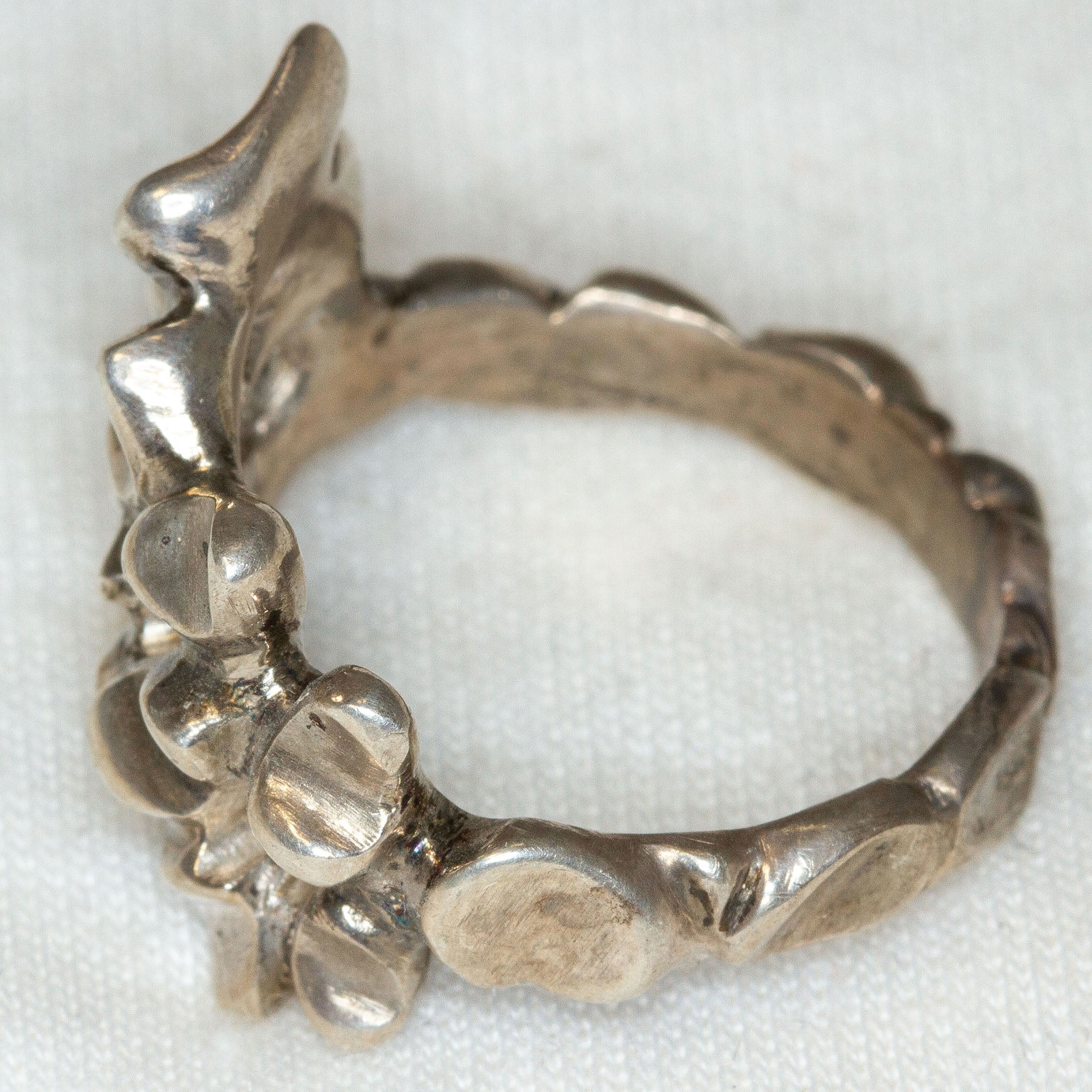 Artisan Sculptural Sterling Silver "Duckweed" Ring - Size 7