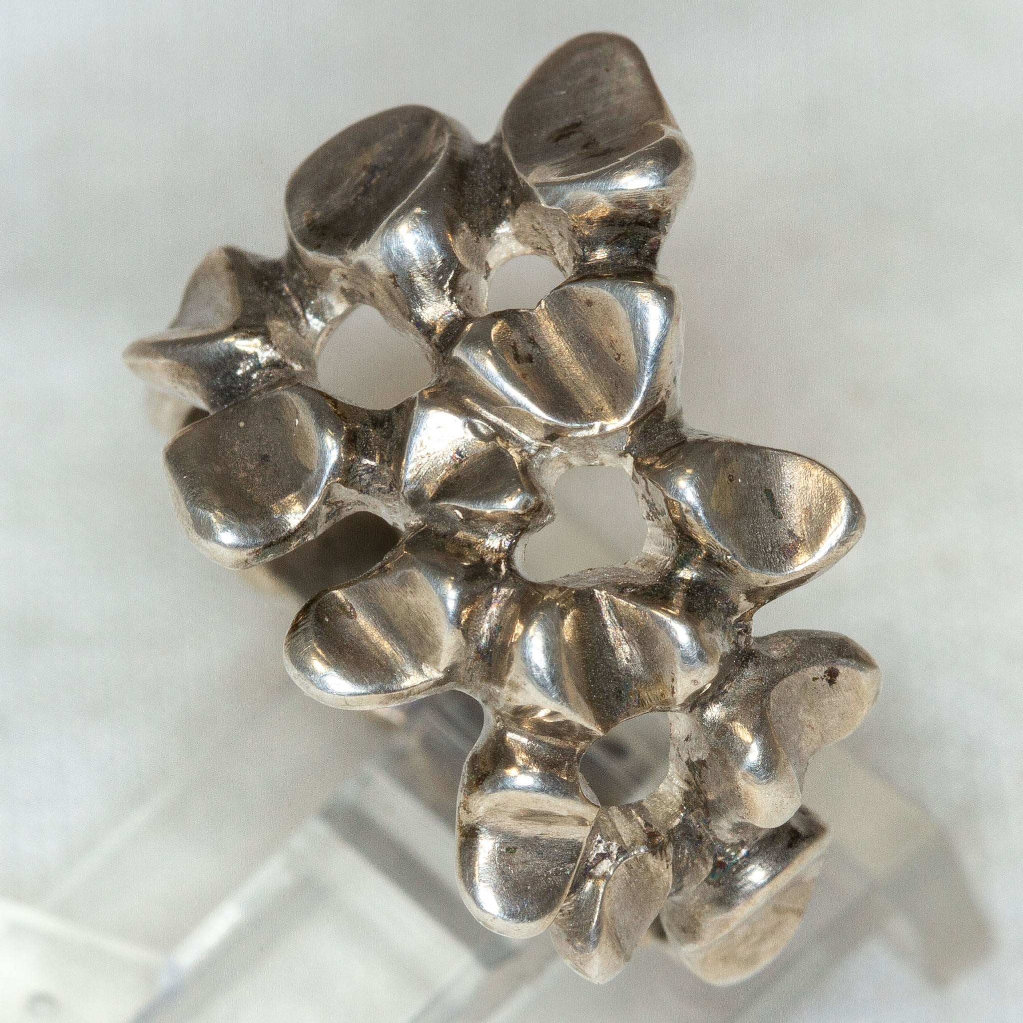 Artisan Sculptural Sterling Silver "Duckweed" Ring - Size 7