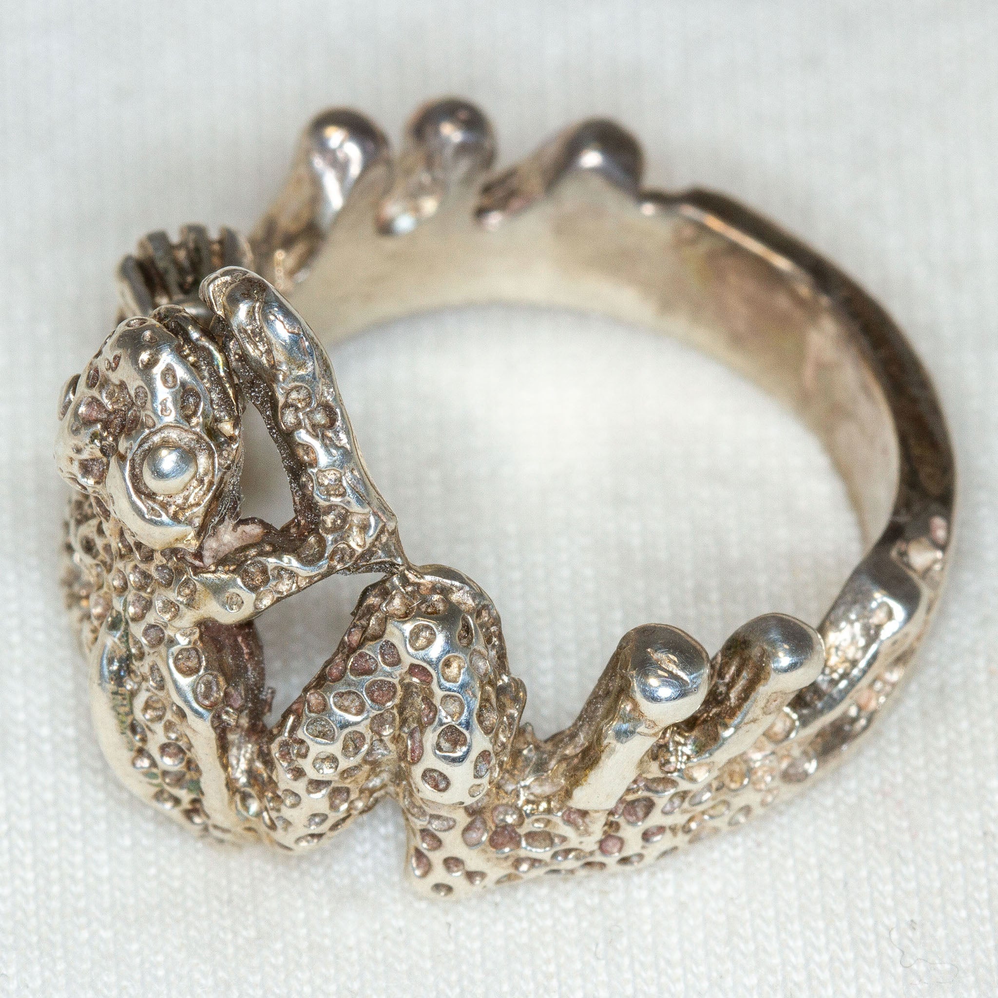 Artisan Sculptural Sterling Silver Frog Ring - Size 9