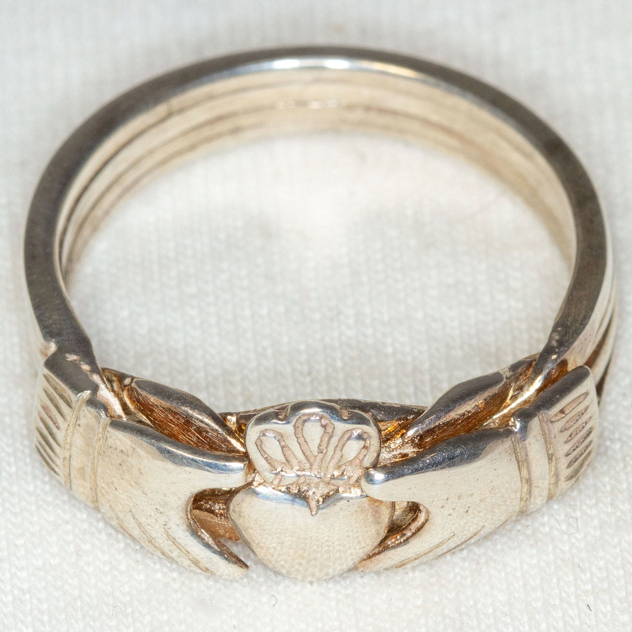 Classic 925 Sterling Silver Claddagh Ring - Size 11