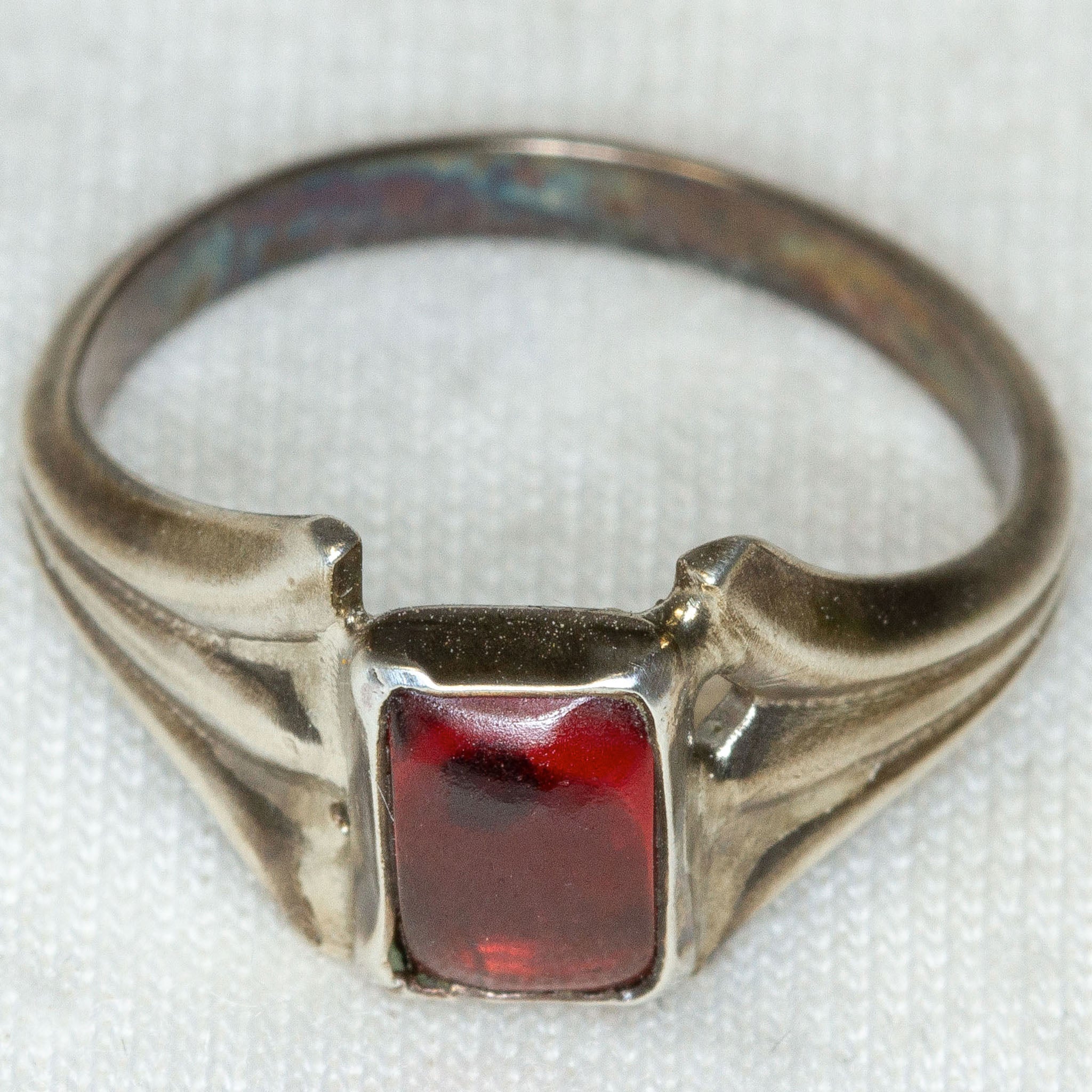 Vintage 925 Silver Rectangular Garnet Ring - Size 5.5 Main image