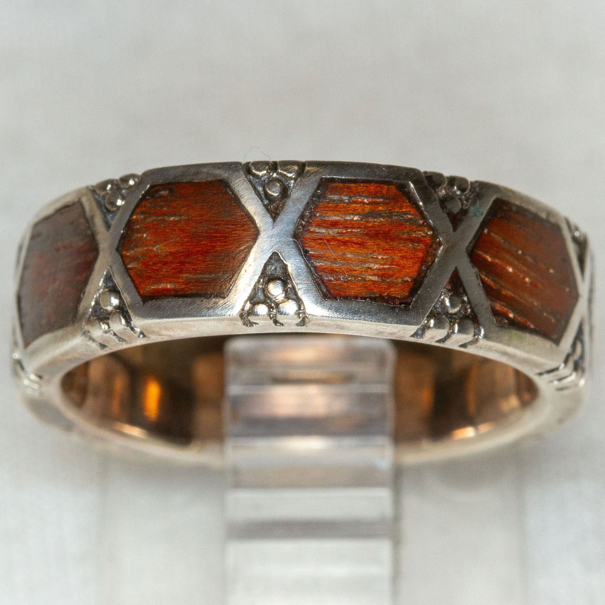 Artisan 925 Sterling Silver and Inlayed Rosewood Band - Size 6