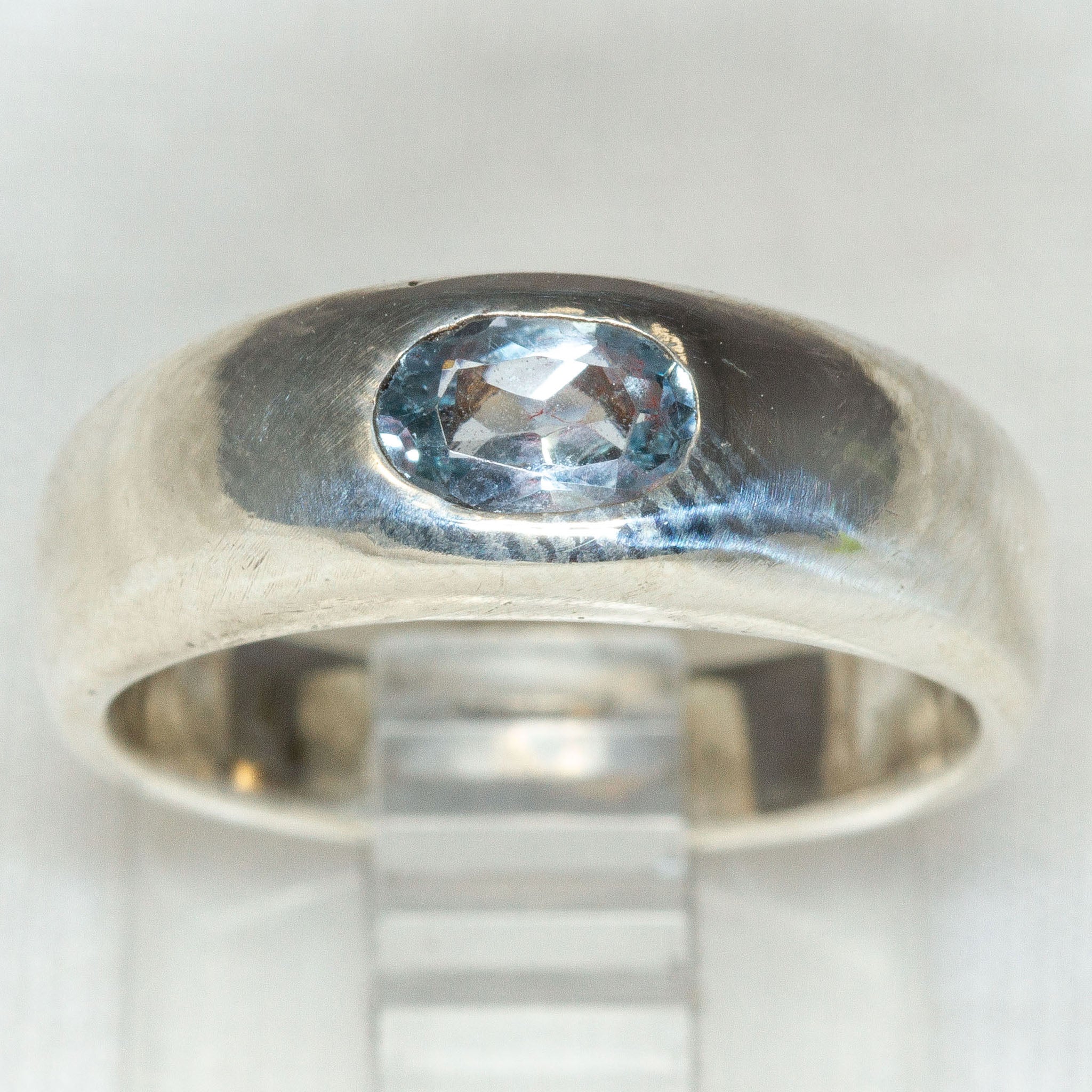 925 Silver Blue Topaz Solitaire Ring - Size 6 Secondary image