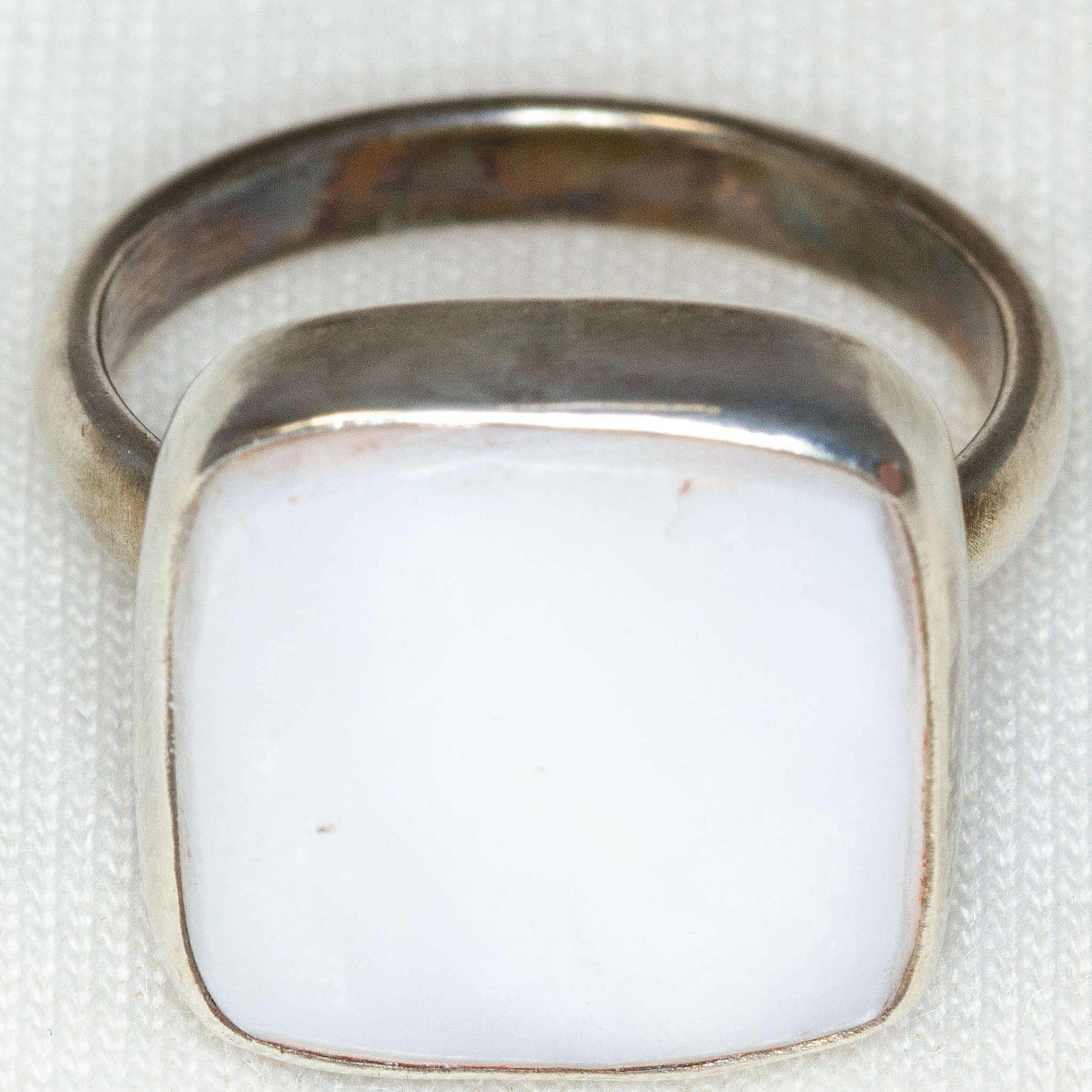 925 Silver Mother of Pearl Statement Ring - Size 6