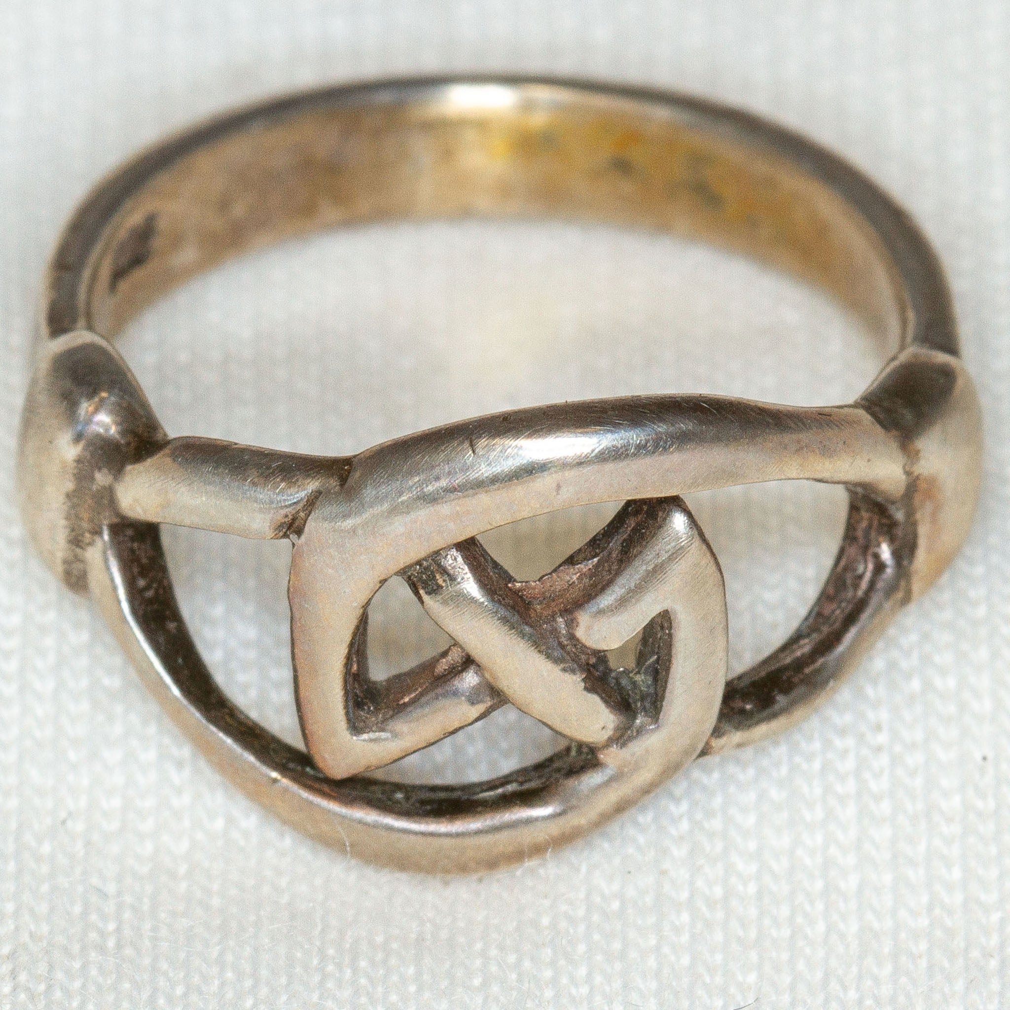 925 Silver Celtic Knot Ring - Size 5 Main image