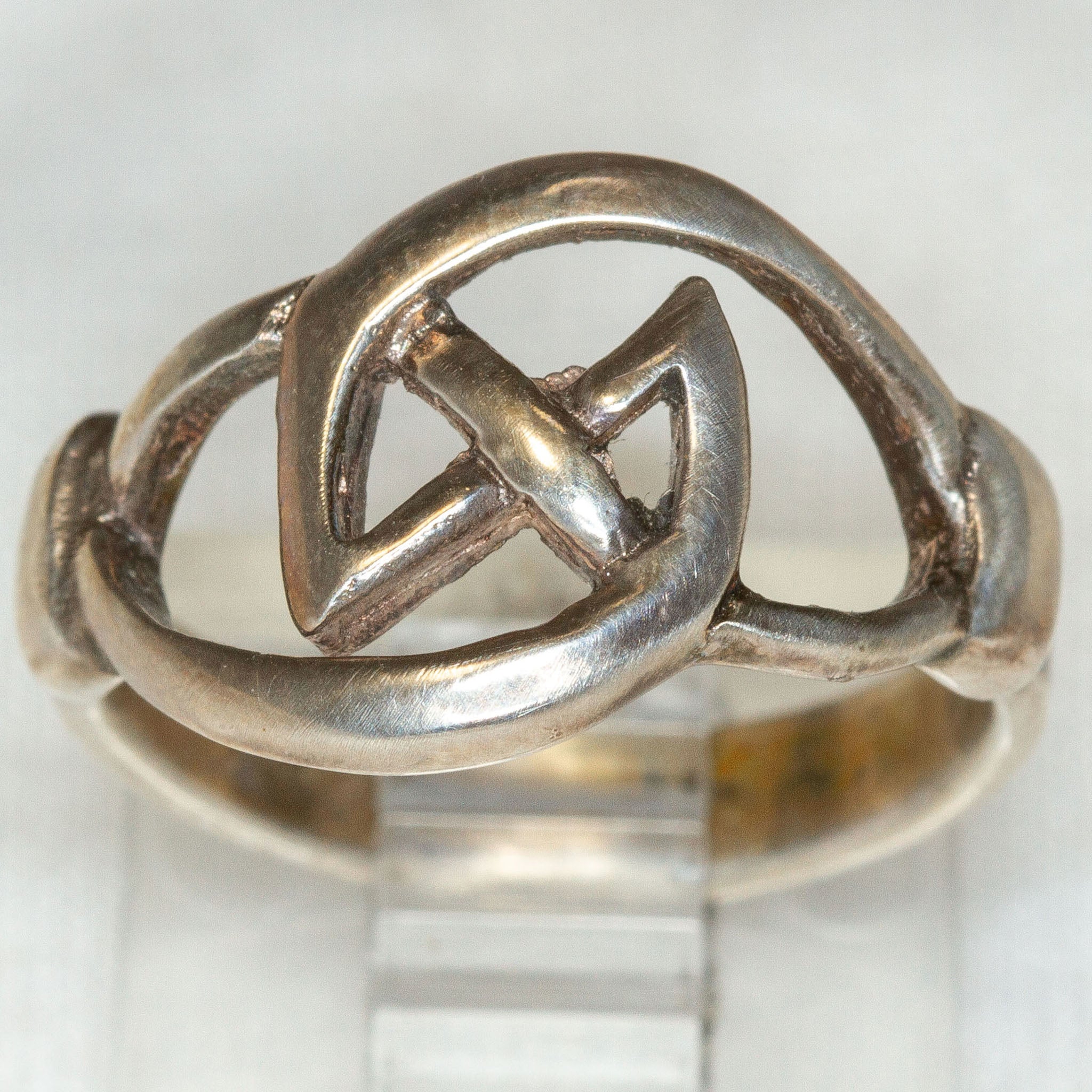 925 Silver Celtic Knot Ring - Size 5