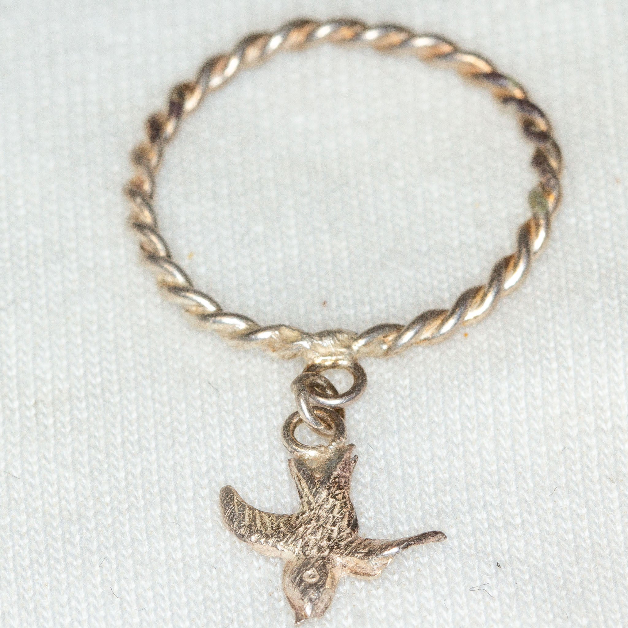 925 Silver Twisted Band Ring with Dainty Bird Charm - Size 5 Main image