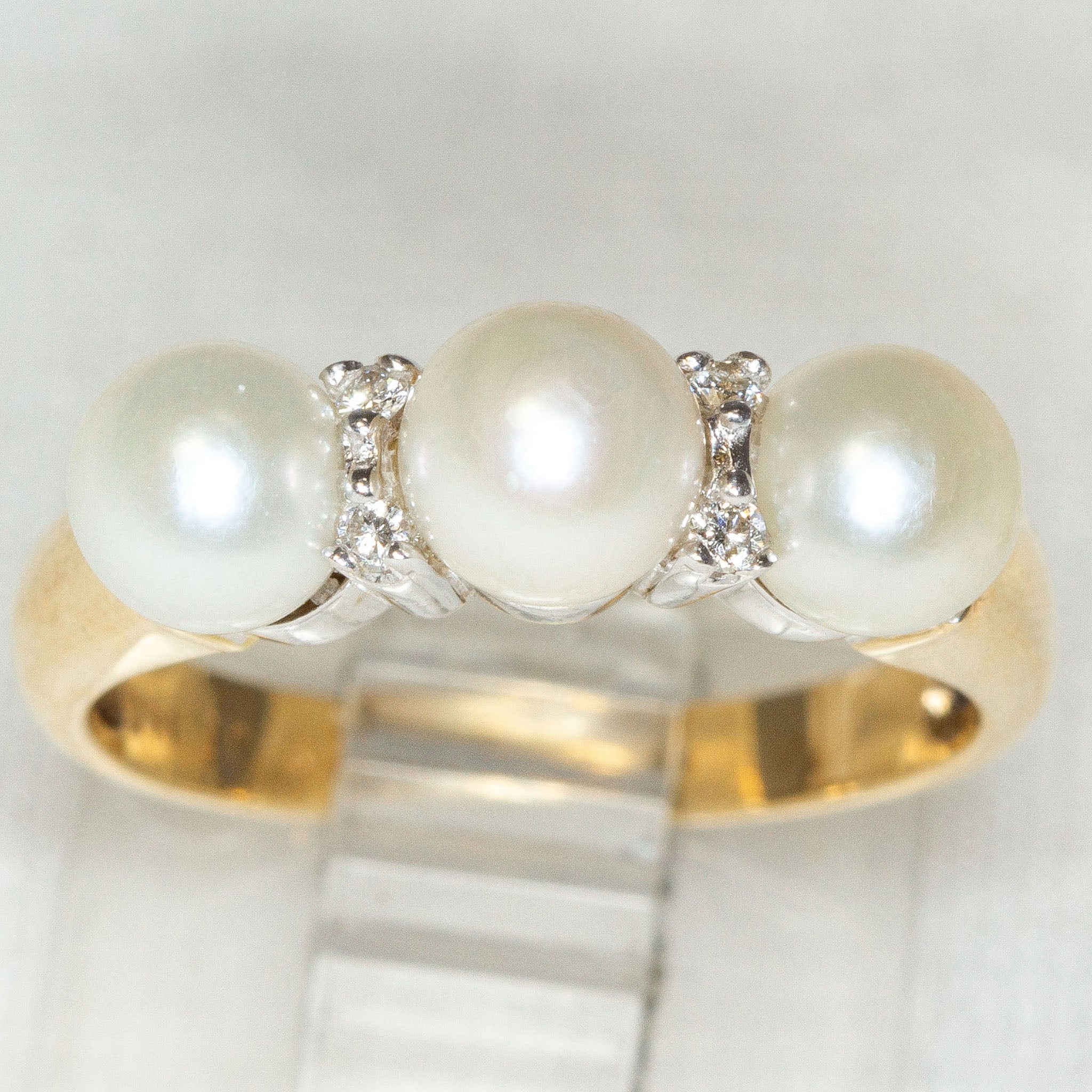14K Yellow Gold Pearl and Diamond Ring - Size 5 Secondary image
