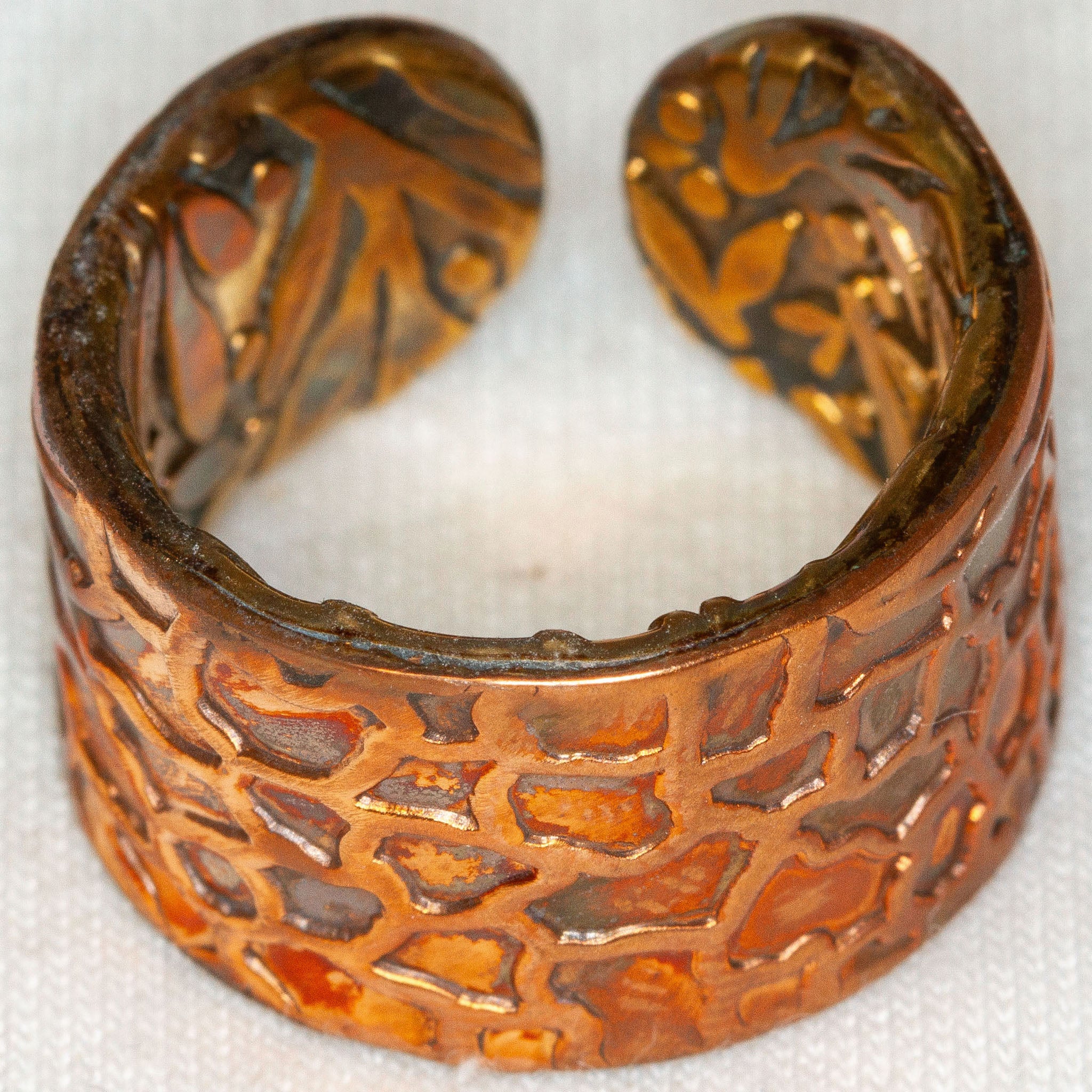 Copper Band Ring - Honeycomb Pattern - Size 6.5 Main image