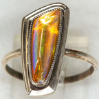 925 Silver Ring with Synthetic Iridescent Stone - Size 7.5